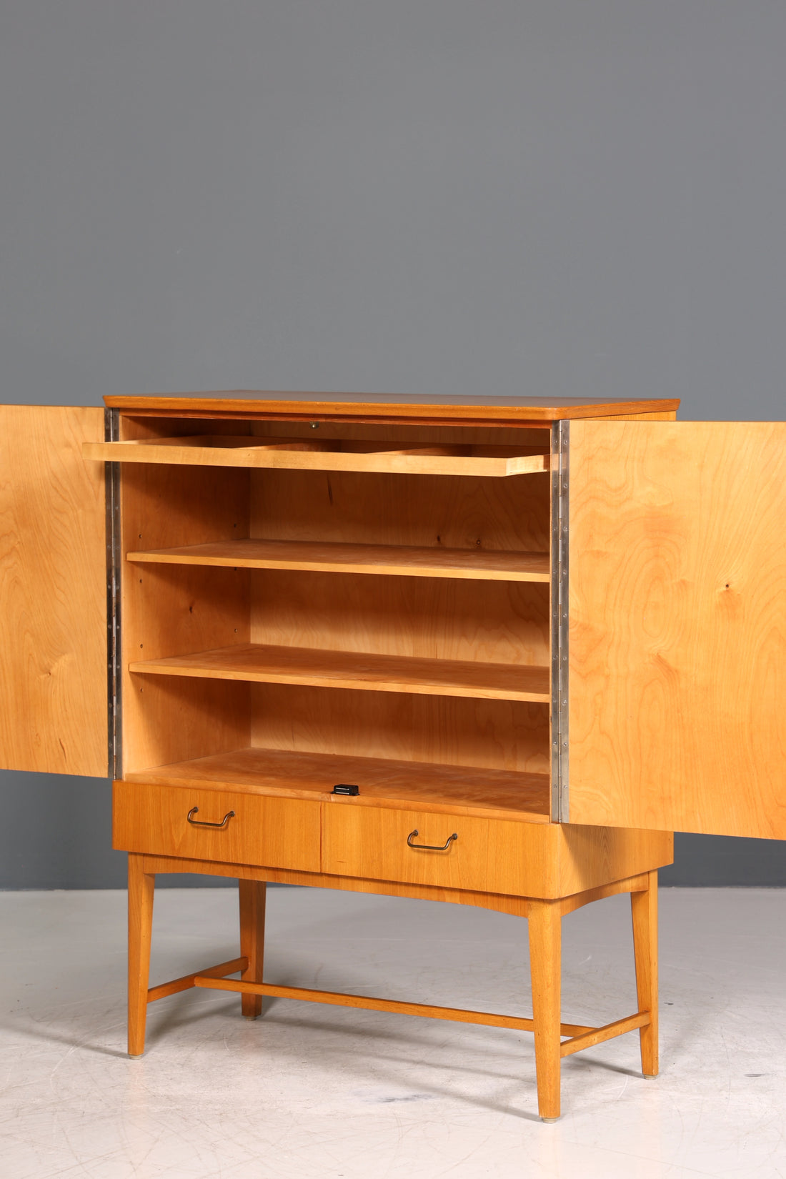 Wunderschöner Mid Century Schrank 60er Jahre Wäscheschrank Aktenschrank Kommode