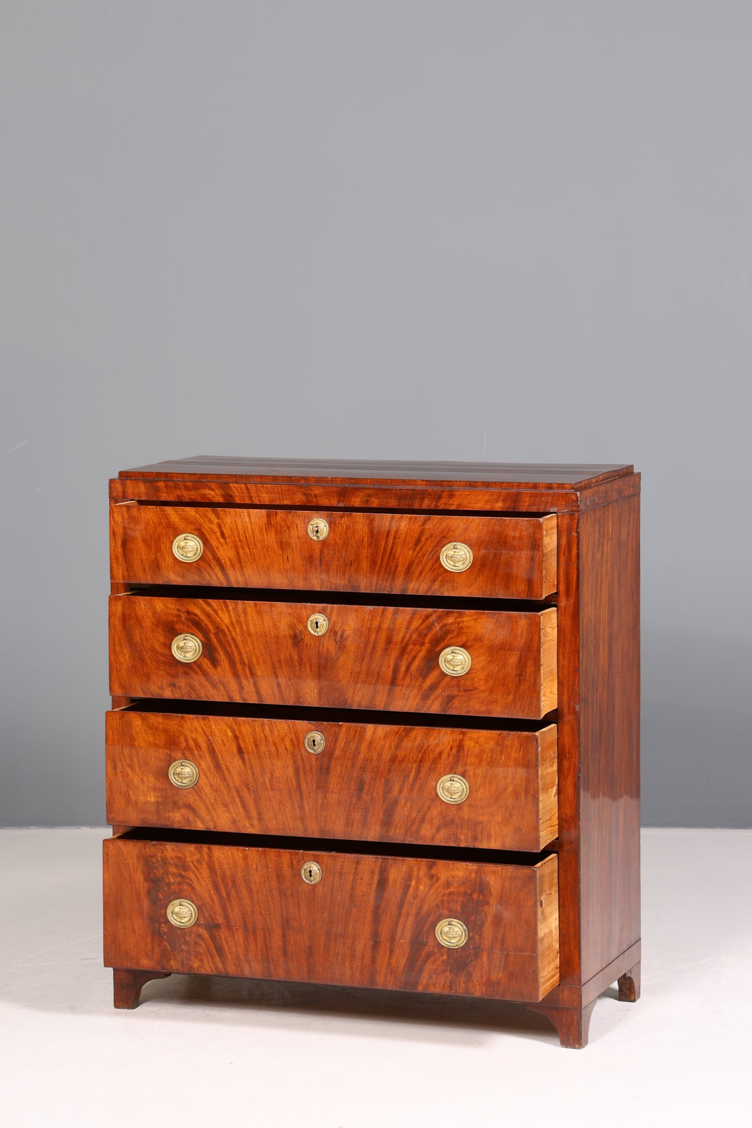 Stilvolle Original  Biedermeier Kommode Antik Schrank Schubladenkommode Vertiko Wäschekommode