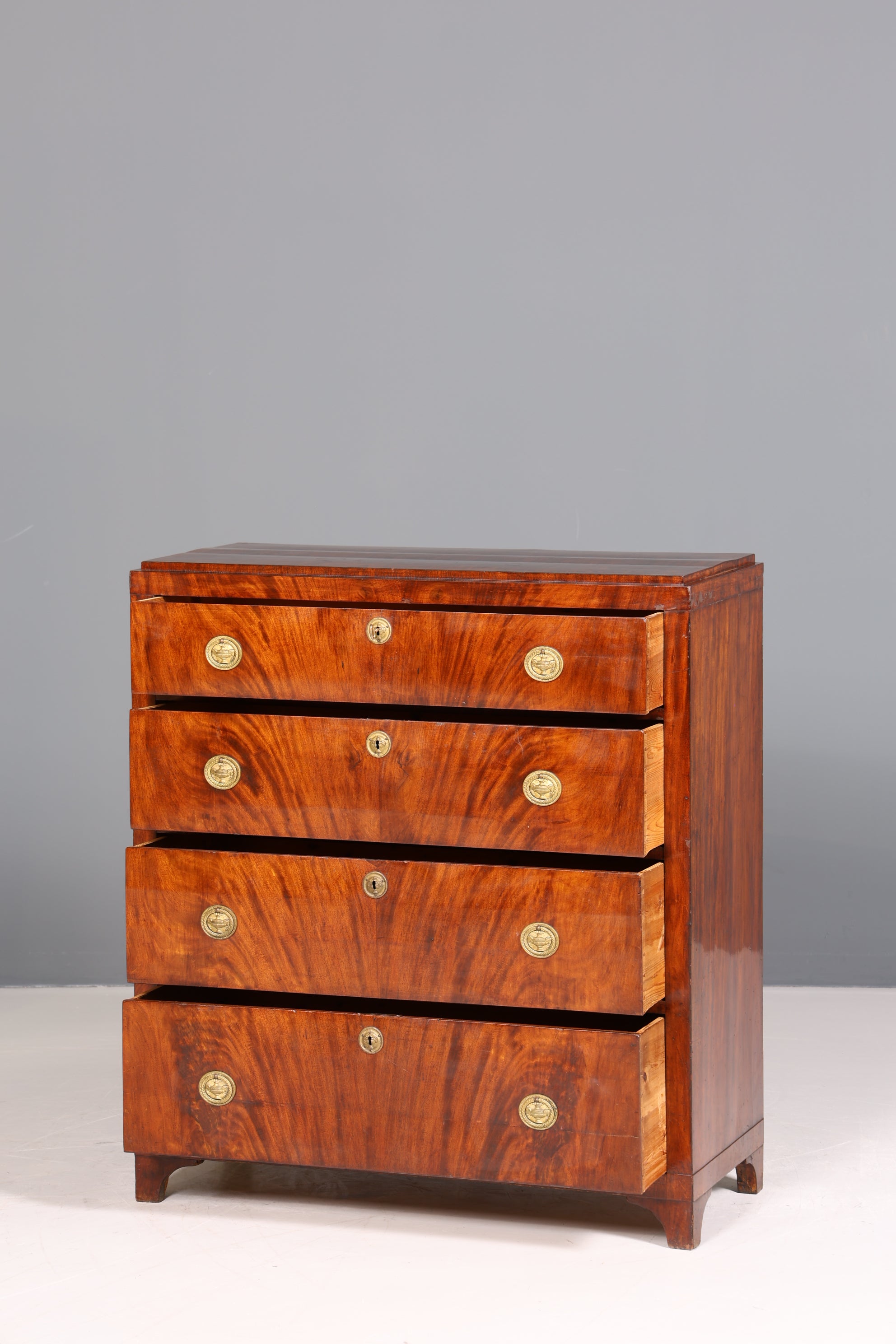 Stilvolle Original  Biedermeier Kommode Antik Schrank Schubladenkommode Vertiko Wäschekommode