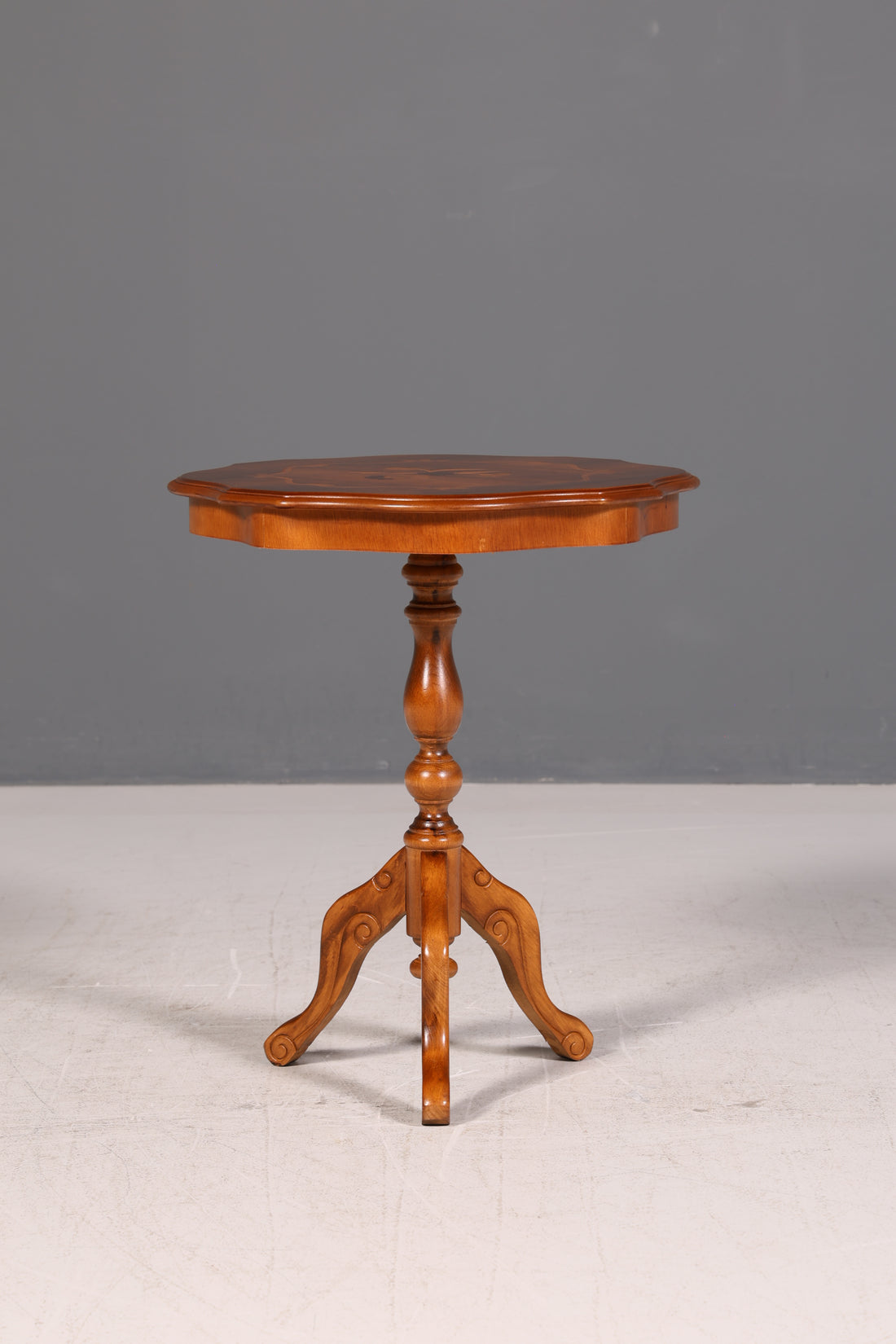 Wunderschöner Beistelltisch im Antik Stil Barock Ablagetisch Intarsien Beistelltisch Vintage Holz