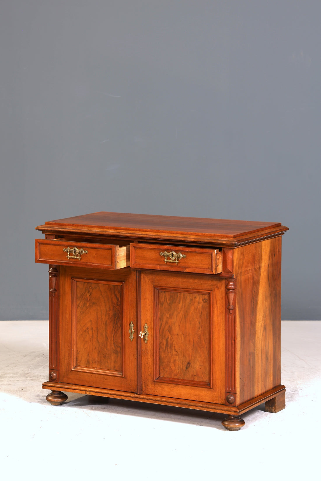 Wunderschöner Gründerzeit Schrank Jugendstil Kommode Antik Sideboard Anrichte