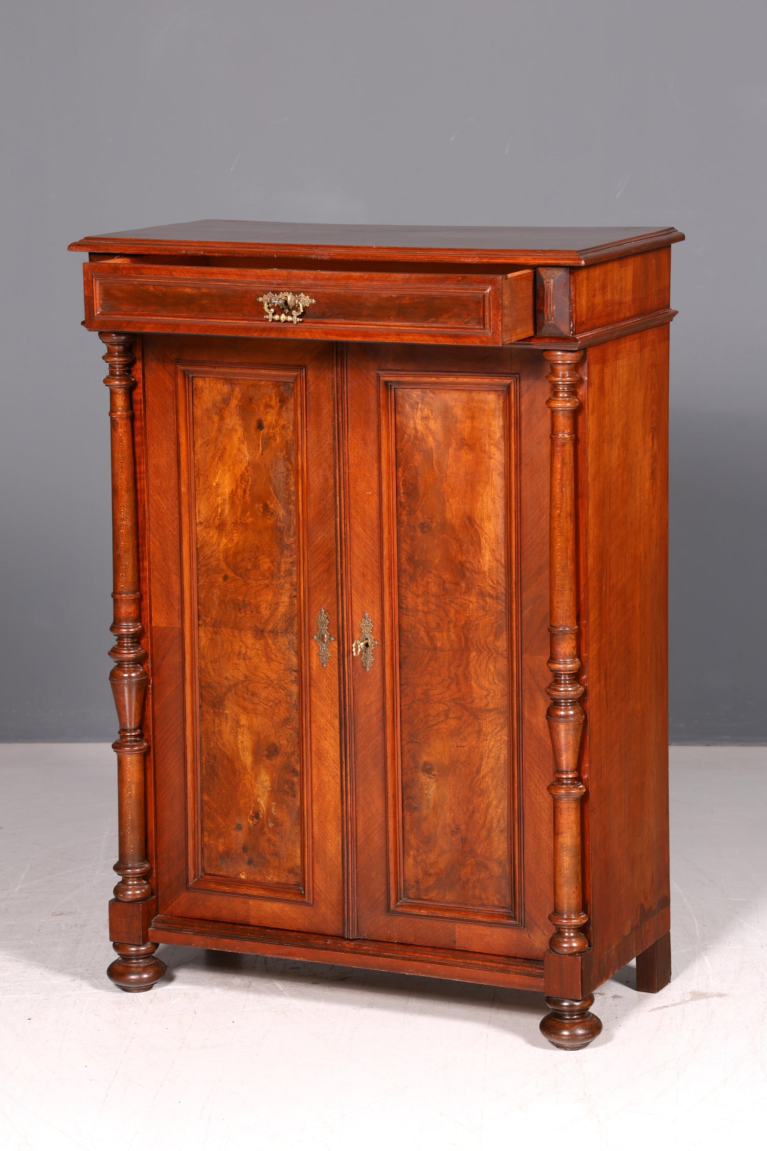 Traumhaftes Gründerzeit Vertiko Jugendstil Schrank Antik Highboard Kommode