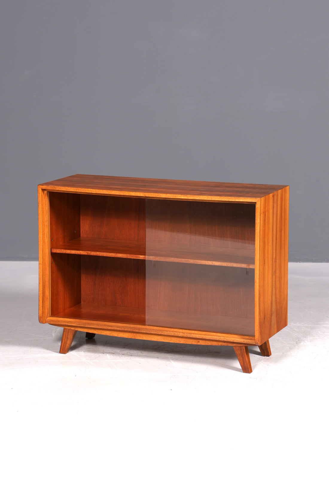 Wunderschöne Original Musterring Vitrine Regal Vintage Bücherregal Mid Century 60s Holz Regal