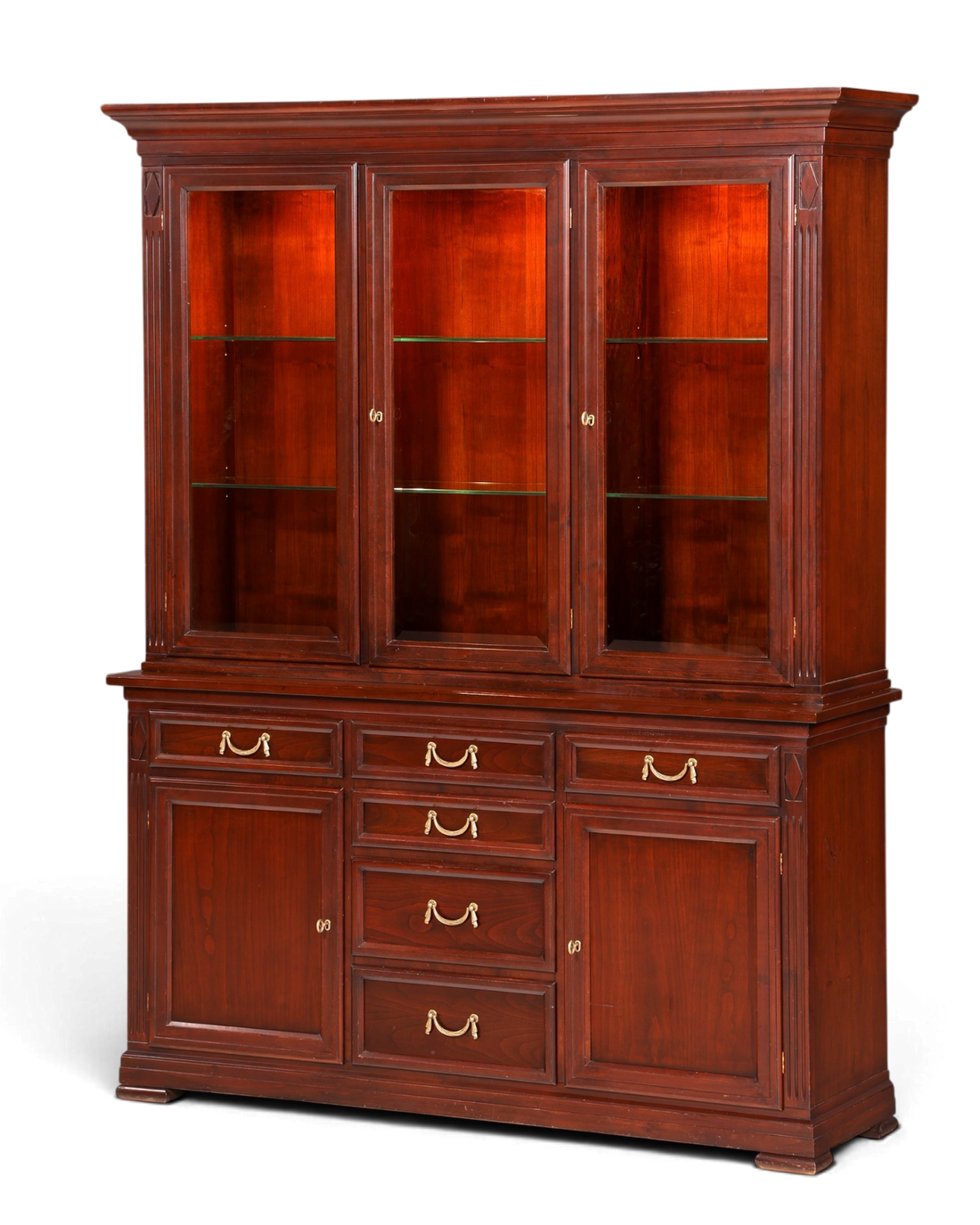 Hauptstadt Möblerei Selva Vitrine Villa Borghese aus massivem Holz im Antik Stil mit Glasfront und Innenbeleuchtung