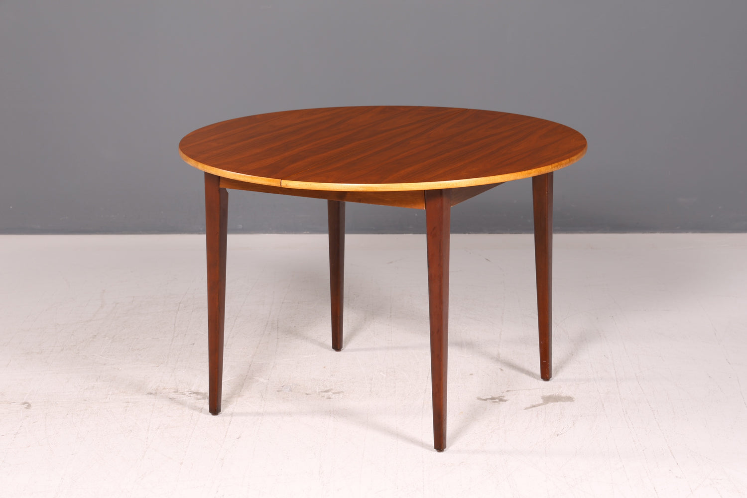 Schlichter Mid Century Esstisch ausziehbar Rund Vintage Tisch Retro Küchentisch 60s