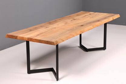 Traumhafter Nussbaum Tisch 260cm-95cm Esszimmer Tisch Baumkanten Platte Massiv Holz Küchentisch
