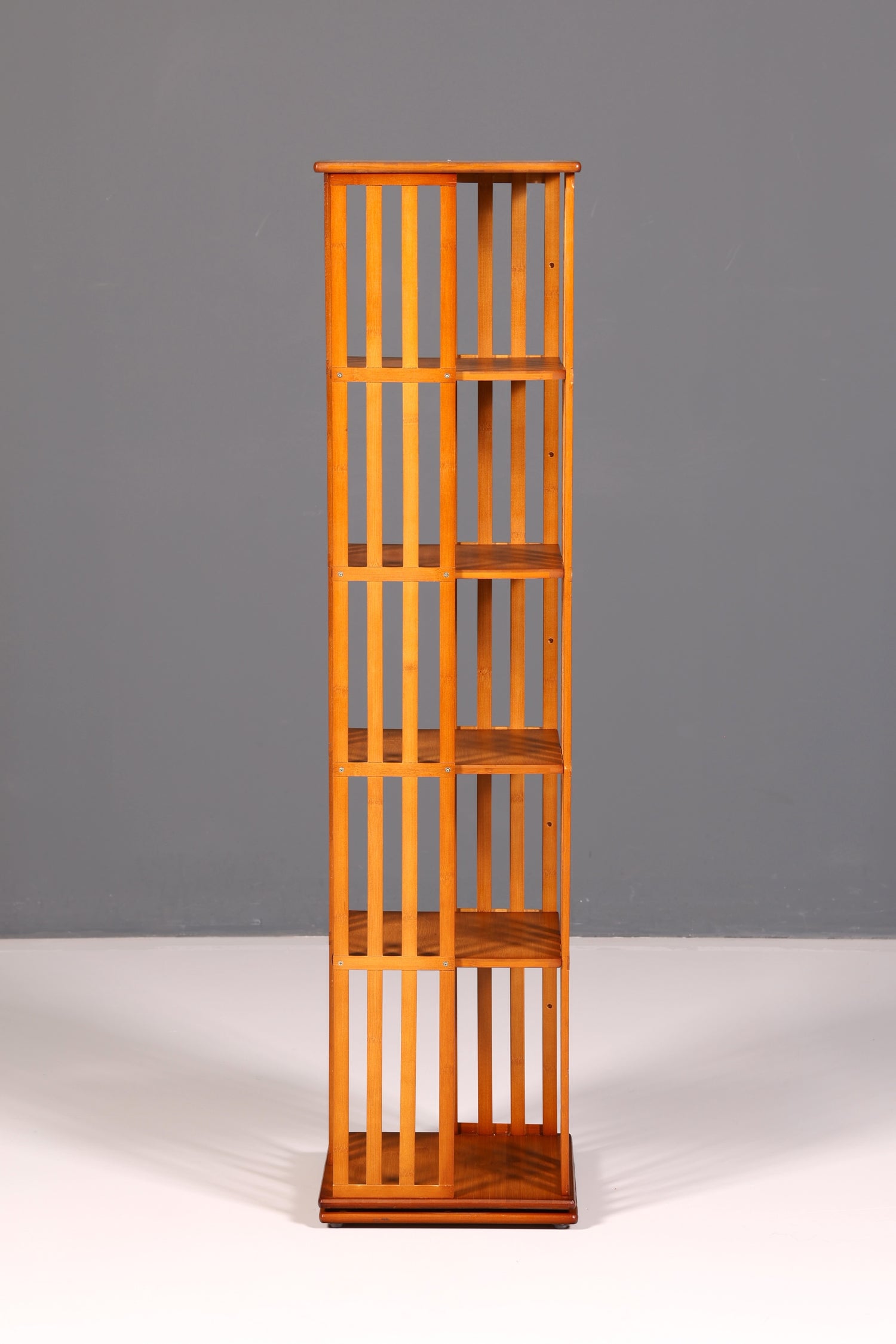 Traumhaftes Englisches drehbares Bücherregal UK Revolving Bookcase Regal