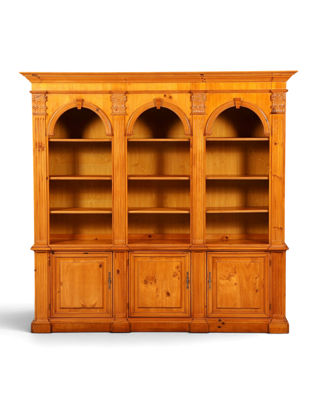 Hauptstadt Möblerei XXL Ethan Allen Bücherregal aus Kiefernholz im Antik Stil mit drei Rundbogen-Regalfächern