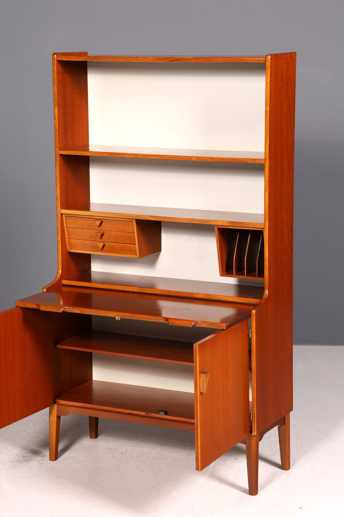 Wunderschöner Mid Century Schrank Bücherregal Danish Design Hugo Troeds Vintage Sekretär Highboard Holz Regal