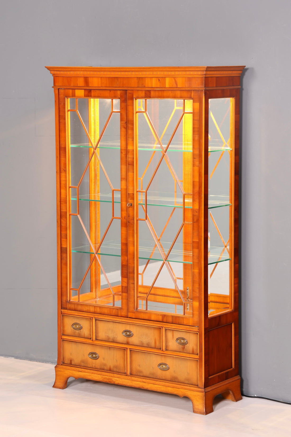 Beautiful English display cabinet by Heldense, yew bookcase and glass cabinet with lighting, antique vintage style
