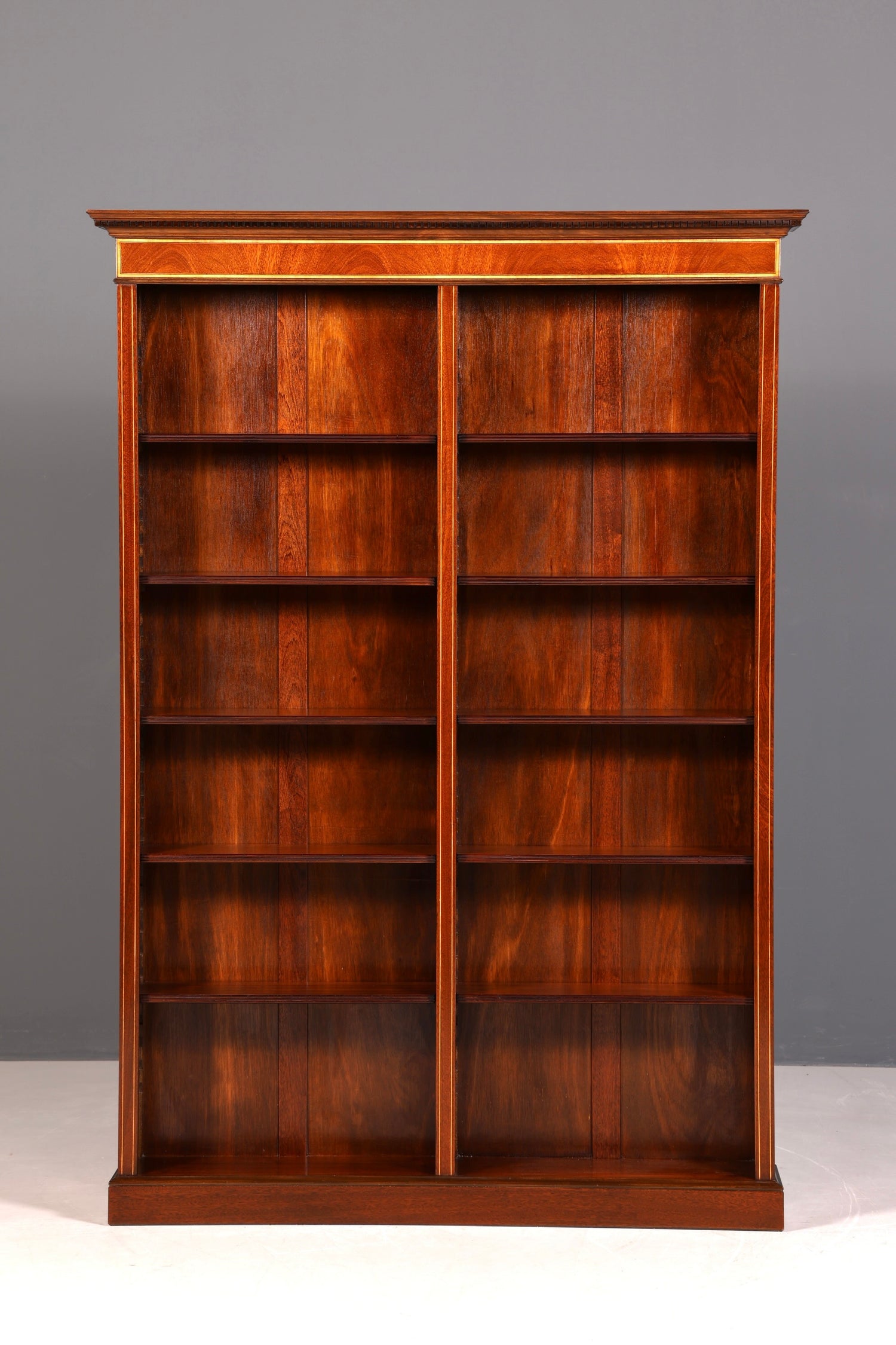 G370 Finish Wunderschönes Englisches Bücherregal Antik Regal Bookshelf Buchablage 60s (Kopie)