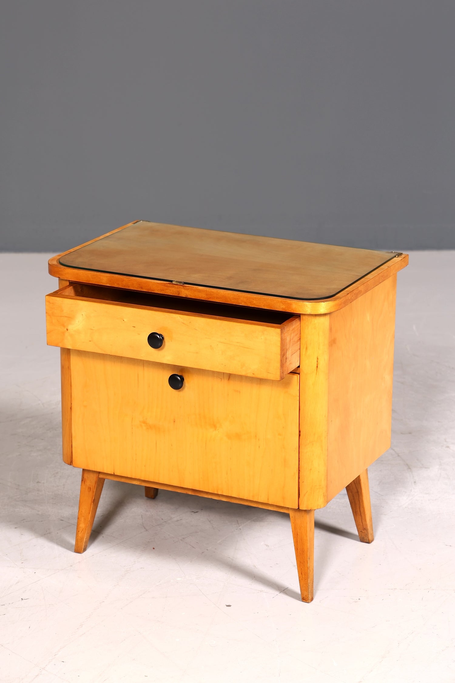 Wunderschöne Mid Century Kommode Vintage Nachttisch Retro Klappschränkchen