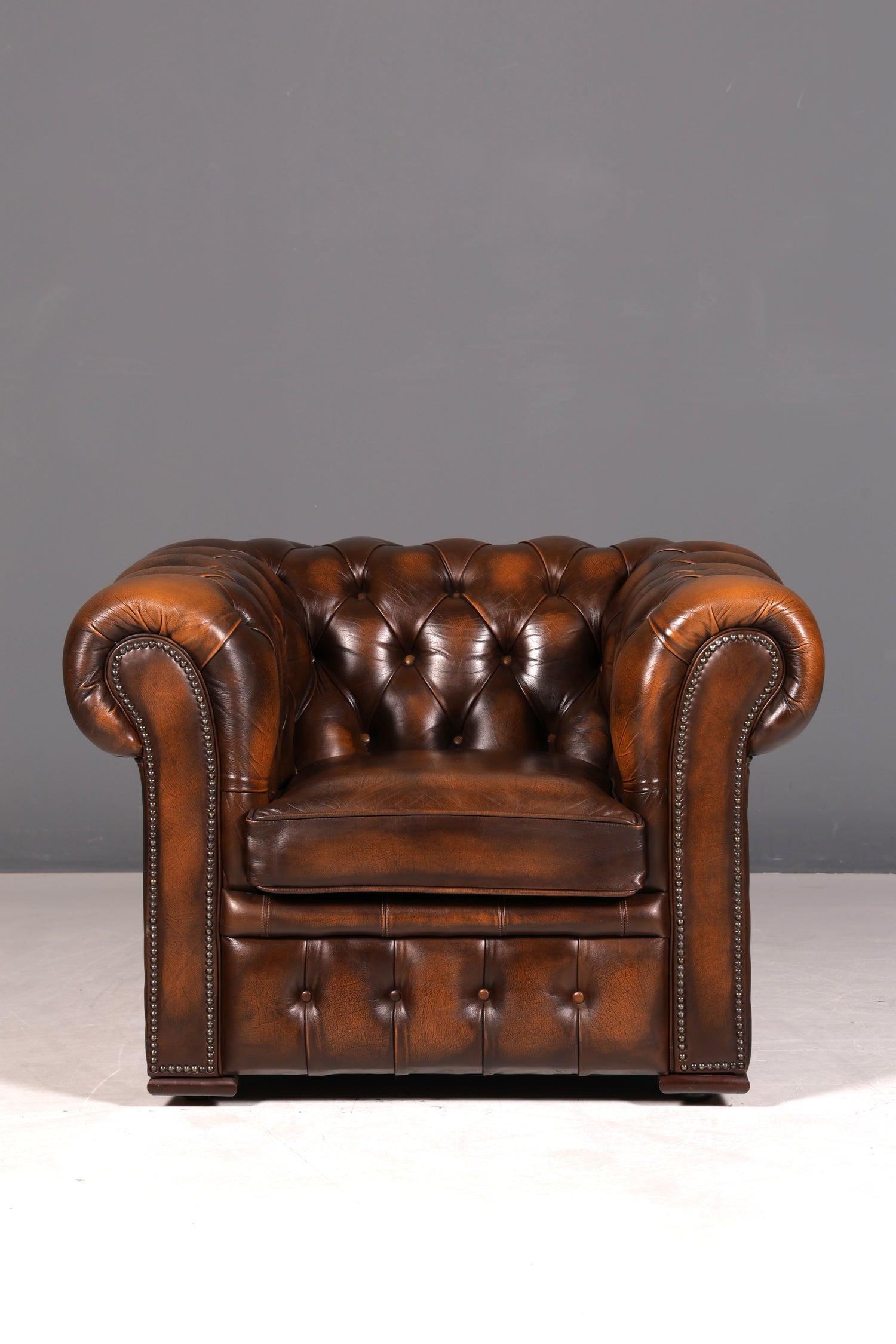 Stilvoller Original Chesterfield Sessel Englischer Armlehnsessel Englisch Herrensessel 2 von 2