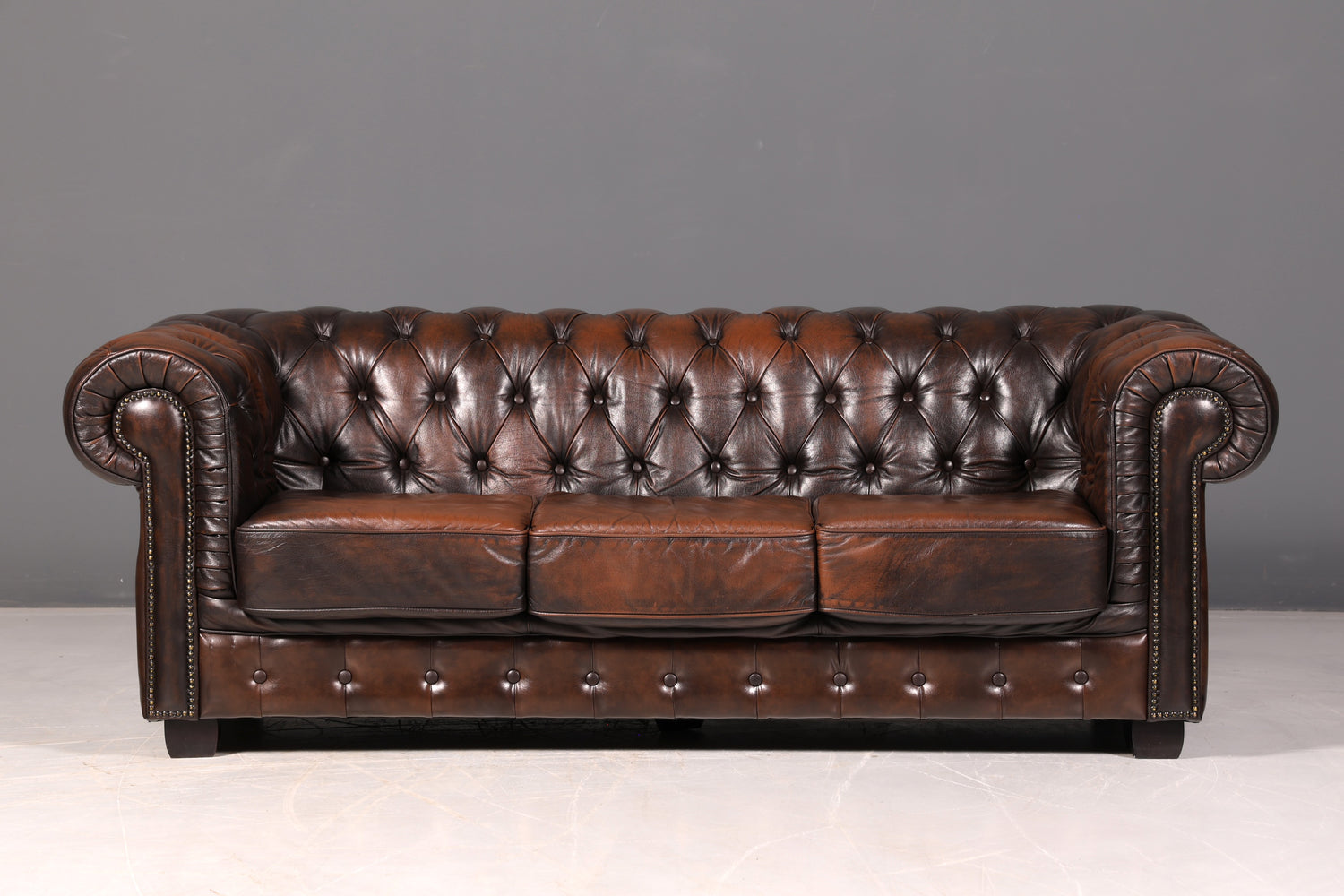 Wunderschönes Original Chesterfield Sofa 3-Sitzer Echt Leder Couch Englisch Ledersofa Vintage