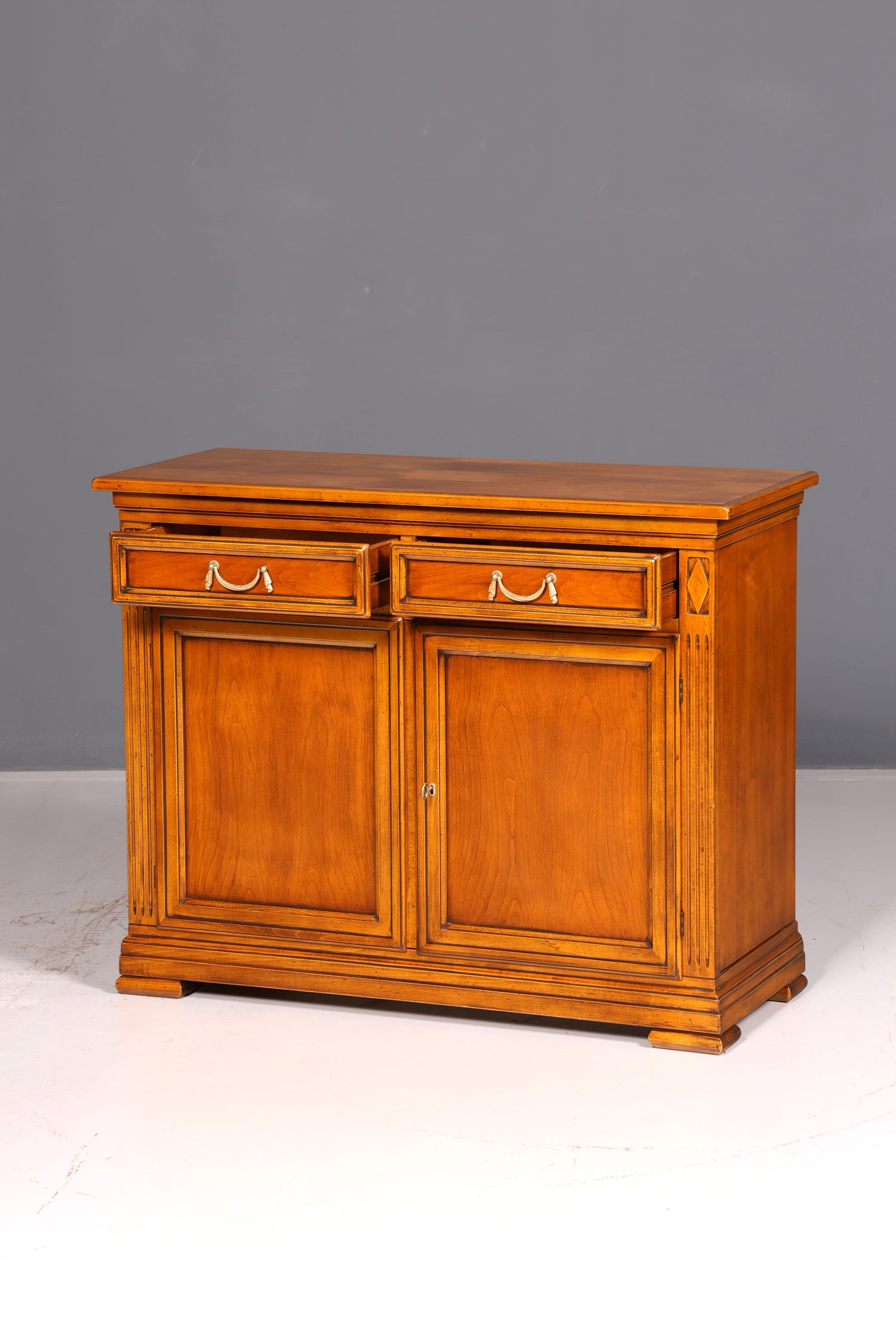 Wunderschöne Original Selva Kommode Villa Borghese Schrank Buffet Anrichte Sideboard Vintage