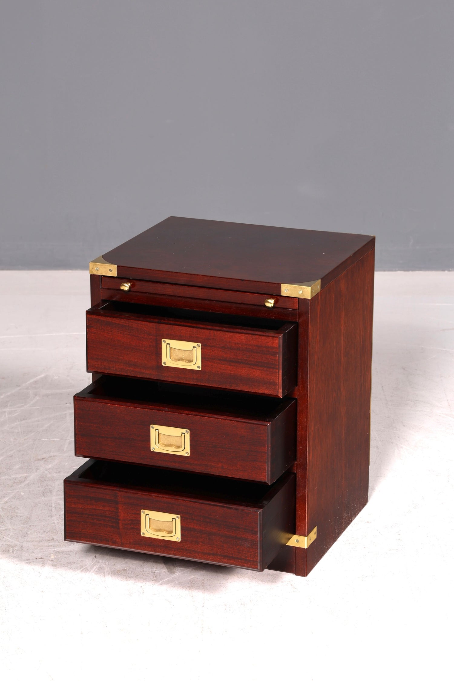 Traumhafte Englische Maritime Kommode Schiffs Nachttisch Military Chest Ablagetisch Kolonial Antik Vintage