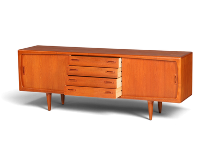 Hauptstadt Möblerei H.P. Hansen XXL Sideboard aus Teakholz im dänischen Mid-Century Design mit Schubladen