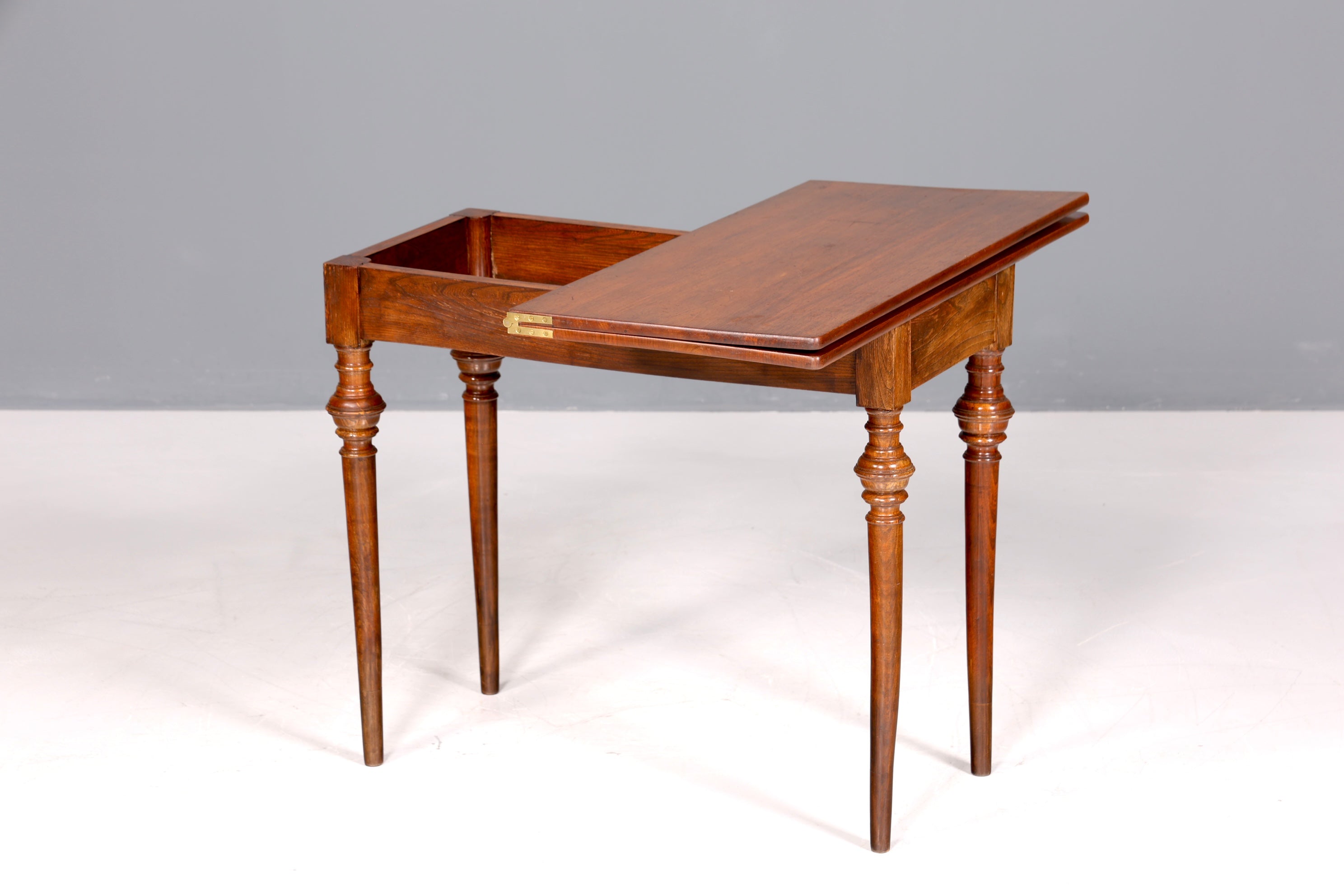 Traumhafter Gründerzeit Tisch ausklappbarer Konsolentisch Esstisch echt Holz Antik Spieltisch Küchentisch