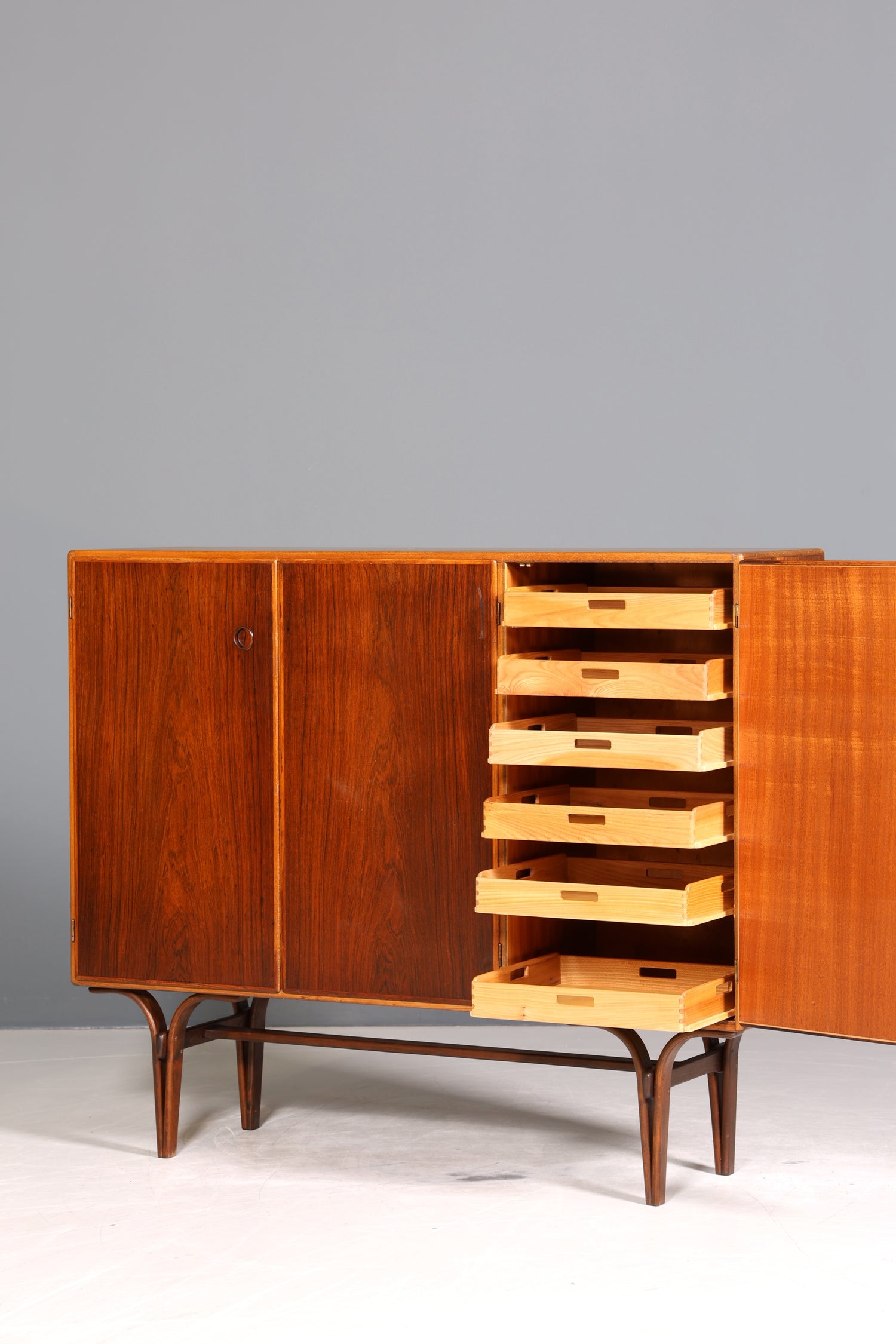 Traumhaftes Mid Century Highboard Palisander Schrank Büro Kommode Aktenschrank Wäscheschrank 60er Jahre