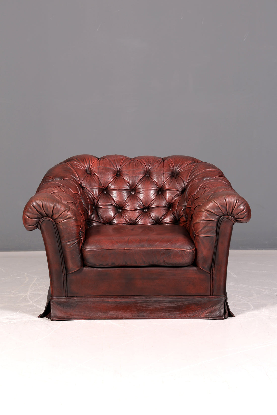 Elegant Original Chesterfield Armchair English Armchair English Gentleman’s Chair Antique Genuine Leather
