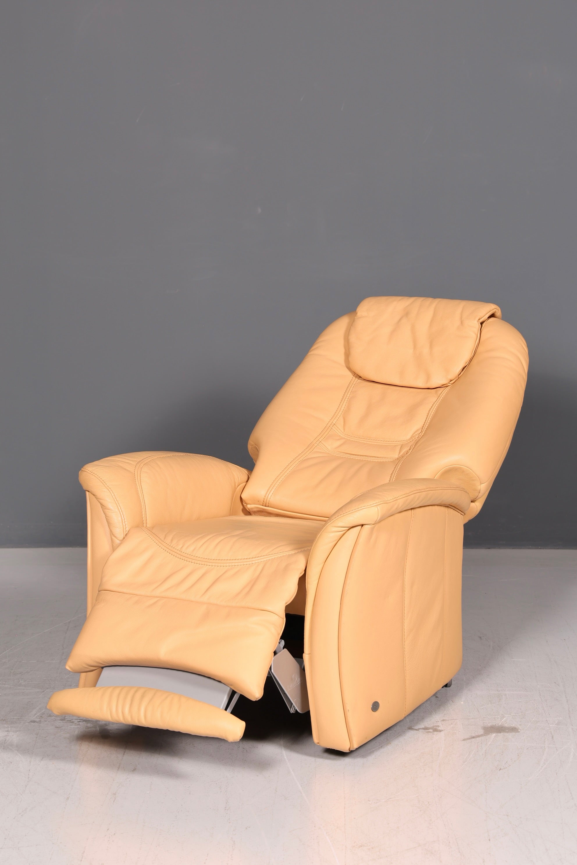 Wunderschöner Himolla Relaxsessel Echtleder Beige Fernsehsessel Ruhesessel mit Liegefunktion Vintage