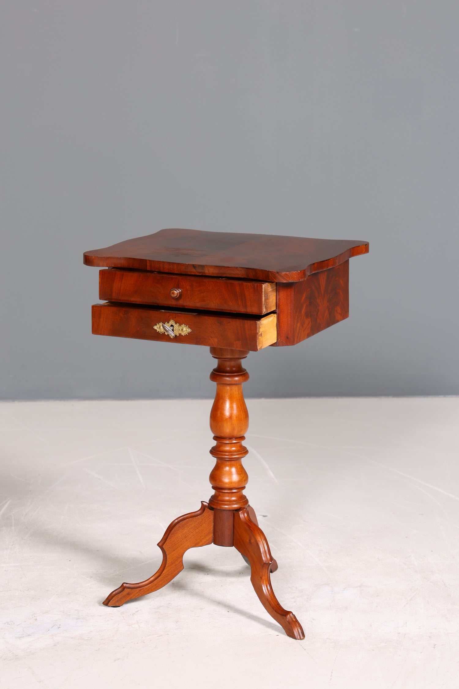 Wunderschöner Gründerzeit Beistelltisch Louis Philippe Nähtisch Antik Ablagetisch um 1880