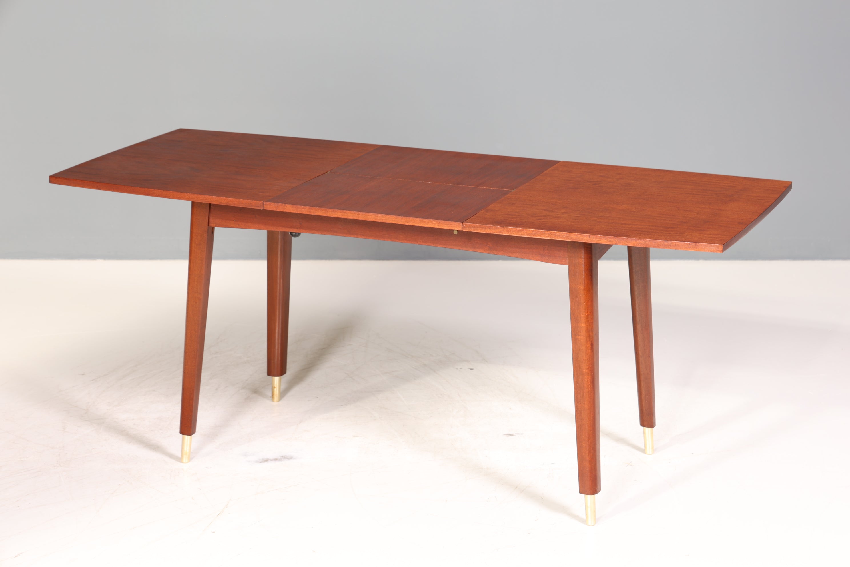 Wunderschöner Mid Century Küchentisch Vintage Tisch ausziehbar und höhenverstellbar VEB Esszimmer Tisch
