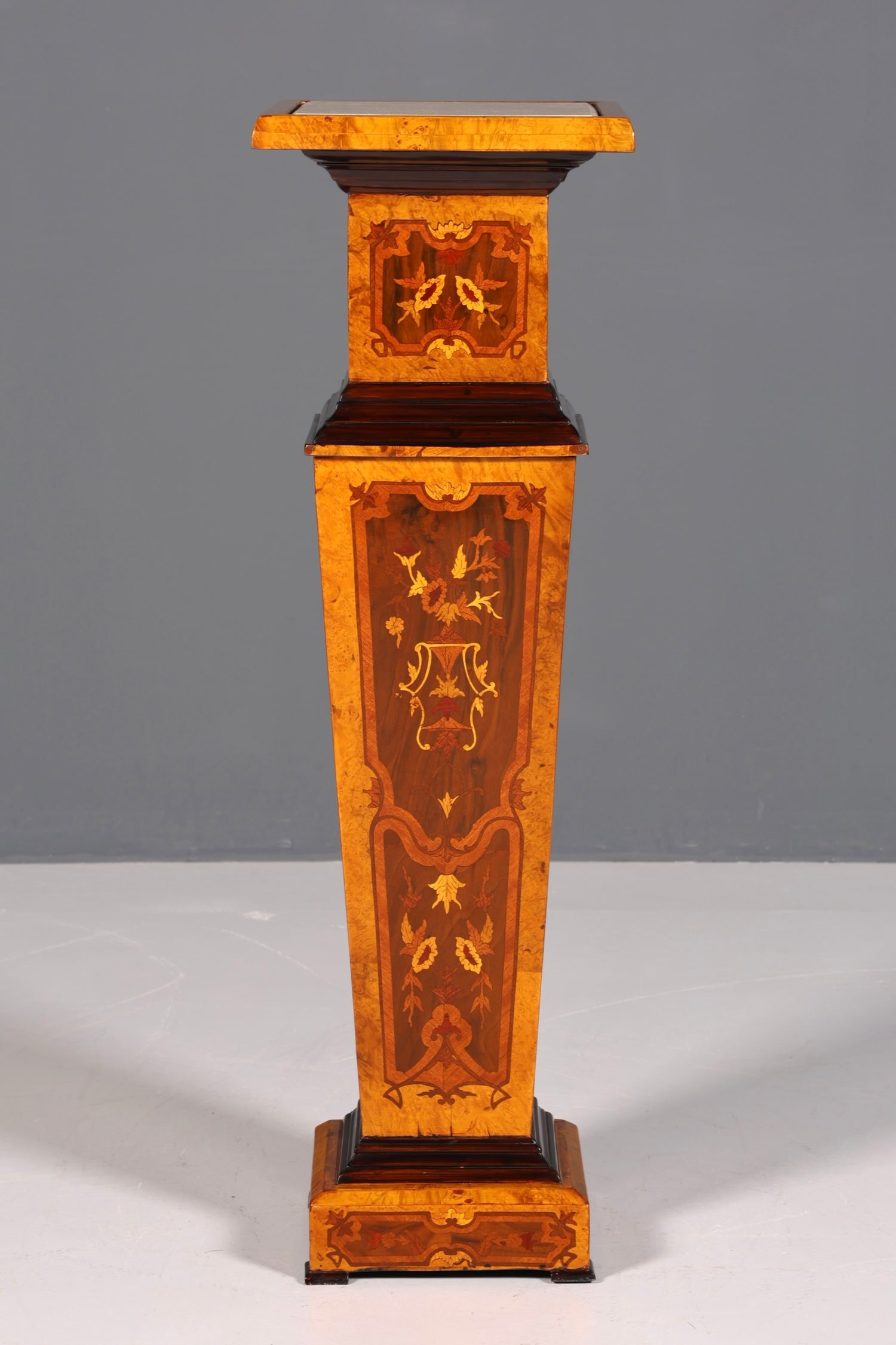 Traumhafte Barock Stil Säule Blumensäule Louis XV Naturstein Marmor Ablage Tisch