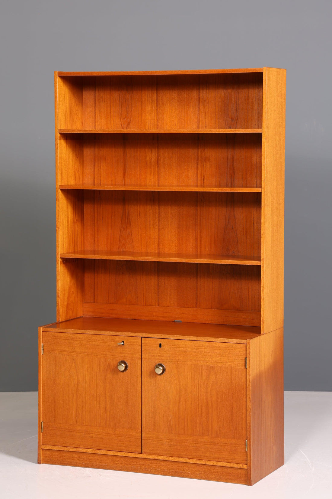 Stilvolles Mid Century Regal Danish Design Bücherregal Teak Holz Schrank Kommode 60er Jahre Bookshelf