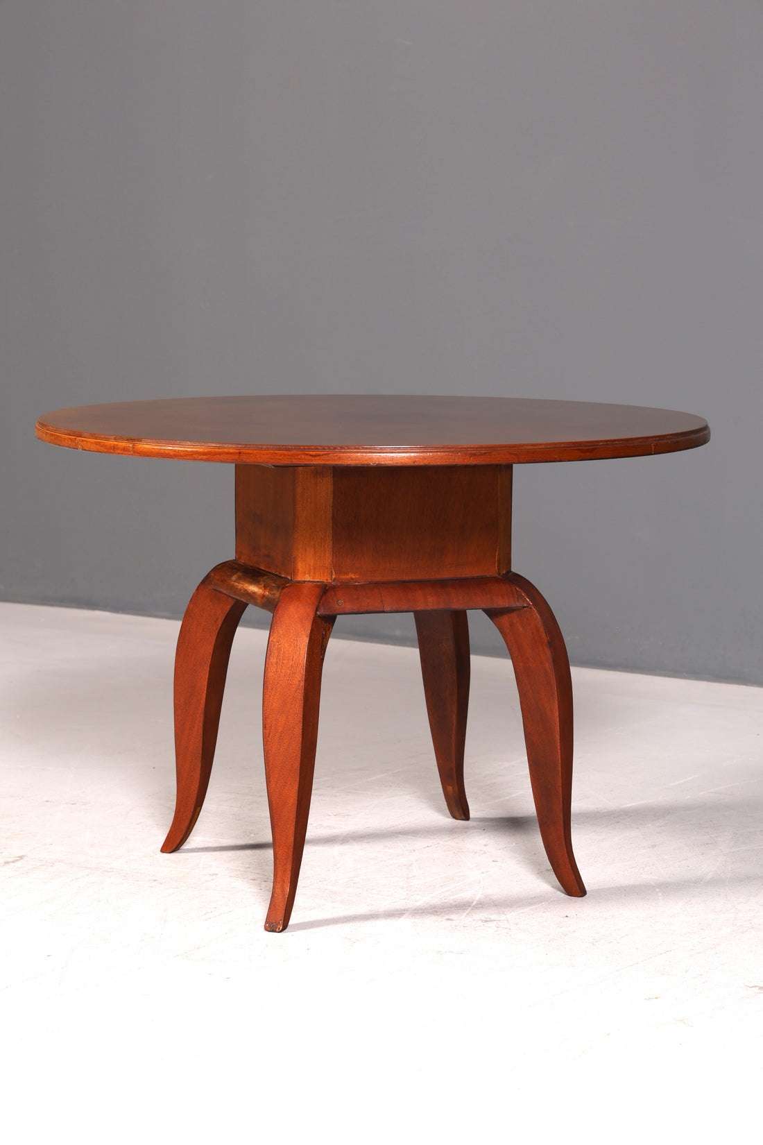 Dreamlike Original Art Deco Table Coffee Table Side Table Round End Table Antique circa 1930
