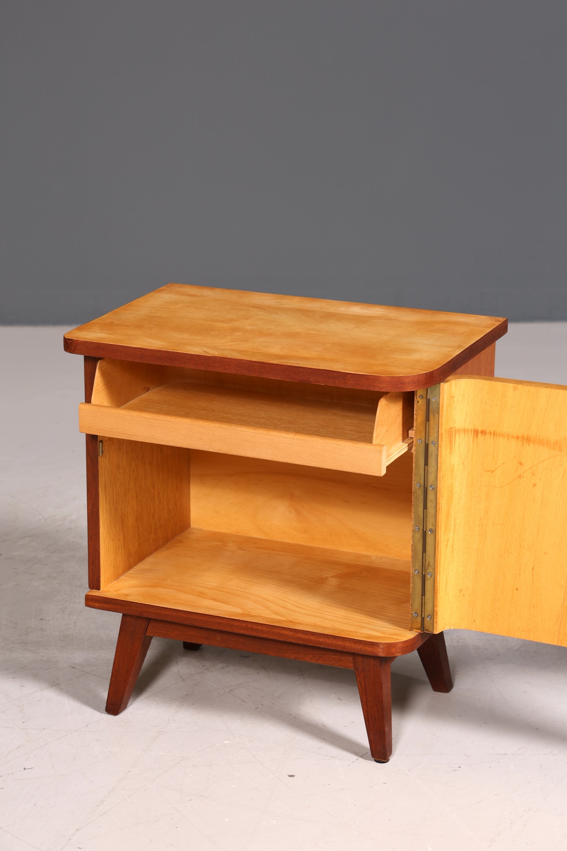 Wunderschöner Mid Century Nachttisch Kommode Vintage 60s Schrank Nachtschrank 2 von 2