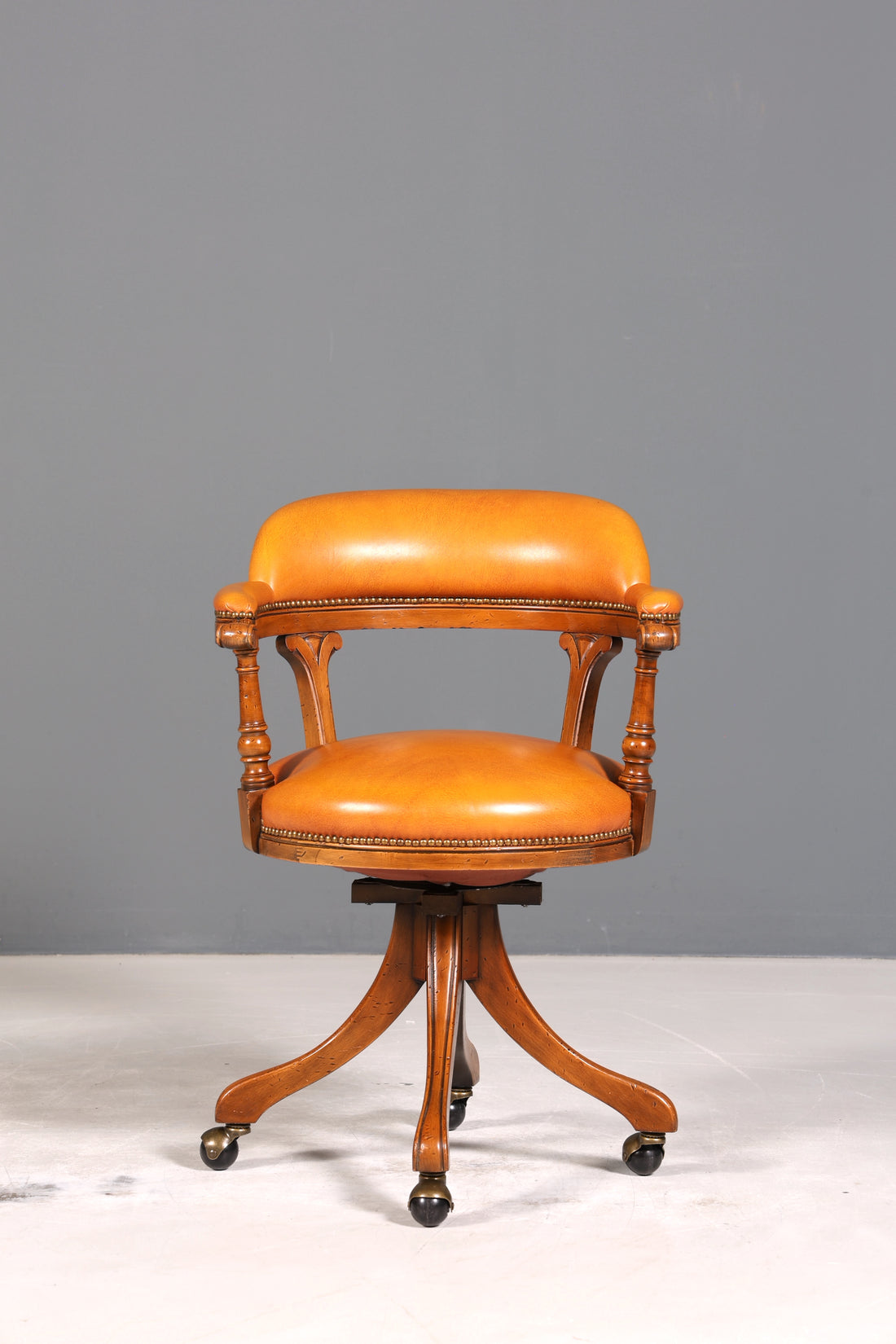Wunderschöner Englischer Bürostuhl Captain Chair Englisch Cognac echt Leder Sessel Bürosessel