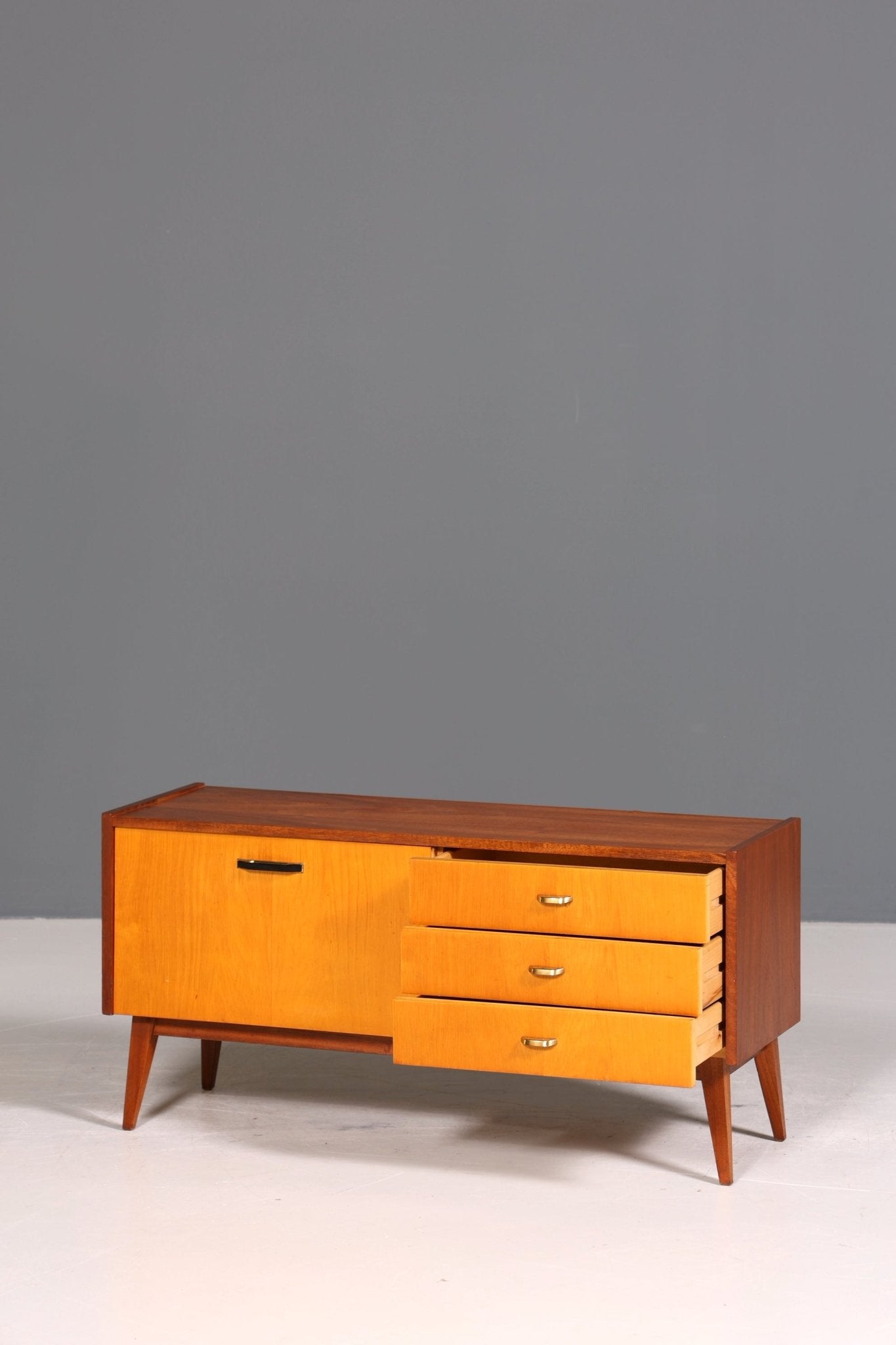 Traumhaftes Mid Century Sideboard Vintage TV Kommode 60s Schrank Flurkommode Klappschrank