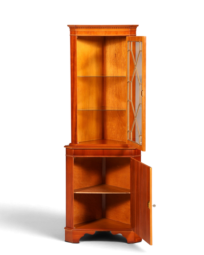 Hauptstadt Möblerei englische Eckvitrine aus Eibenholz mit verglaster Tür und zwei Ebenen im Vintage-Stil