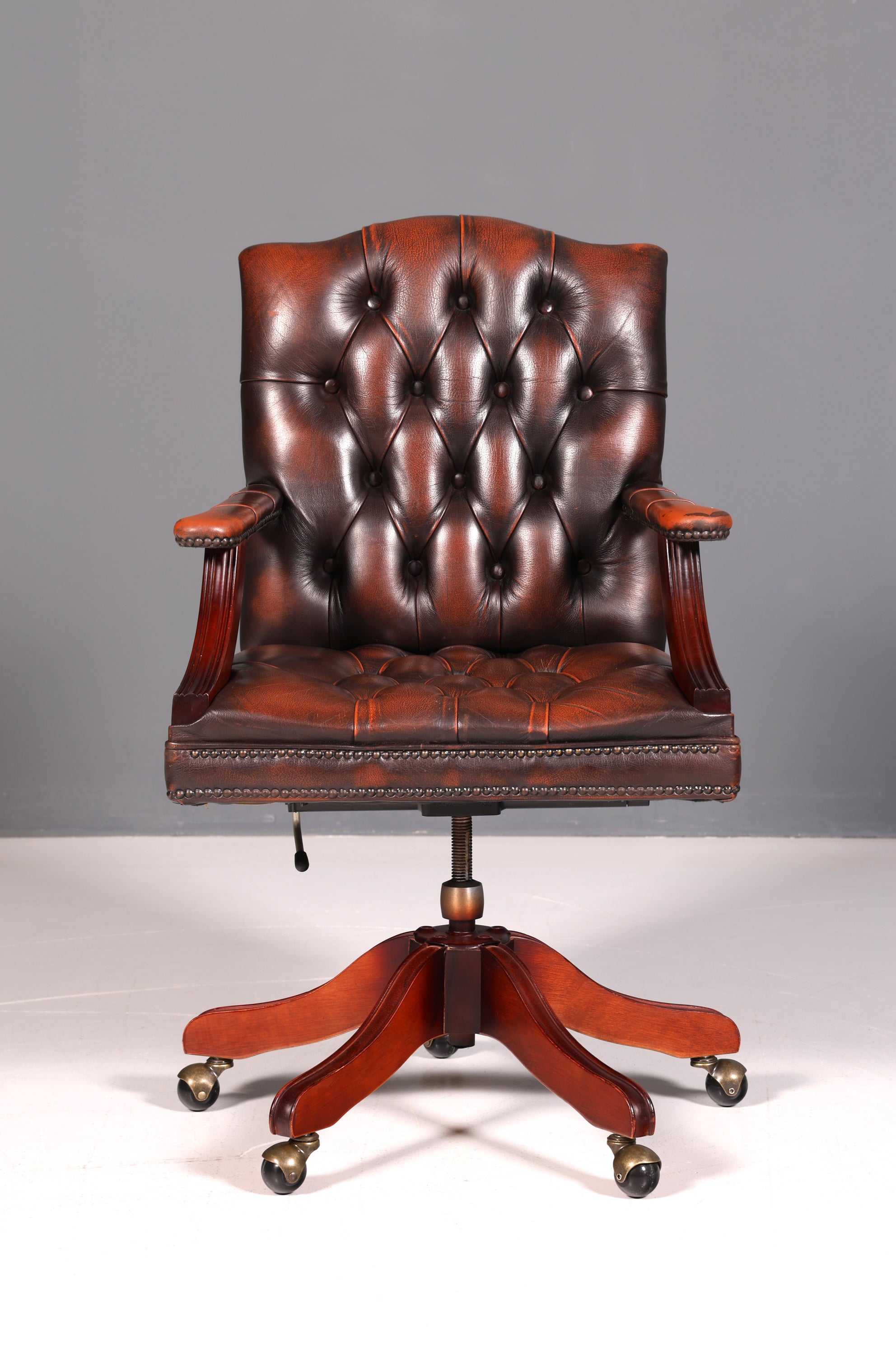 Wunderschöner Original Chesterfield Centurion Bürosessel Echt Leder Englisch Bürostuhl Office Chair