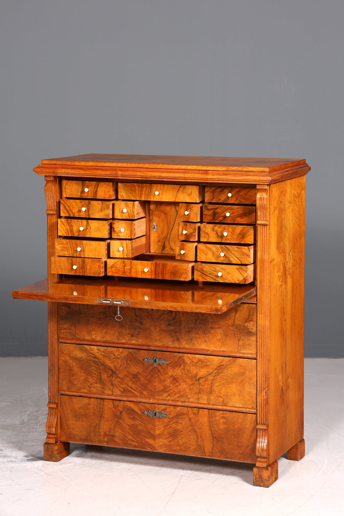 Stilvoller Biedermeier Sekretär Vertiko Louis Philippe  Kommode Schubladenkommode