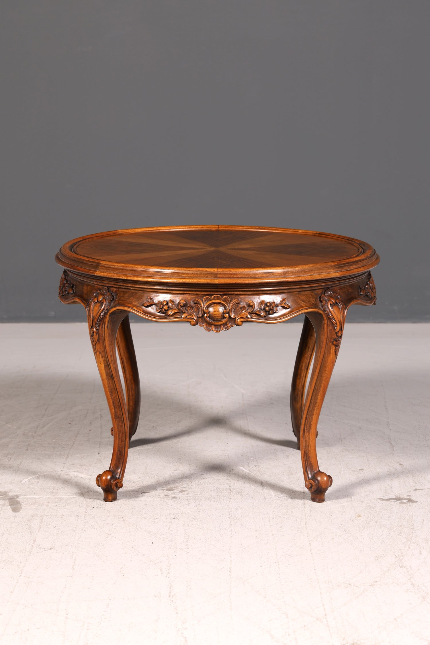 Wunderschöner Chippendale Couchtisch Barock Stil Rund Beistelltisch Ablagetisch Antik Sofatisch Vintage