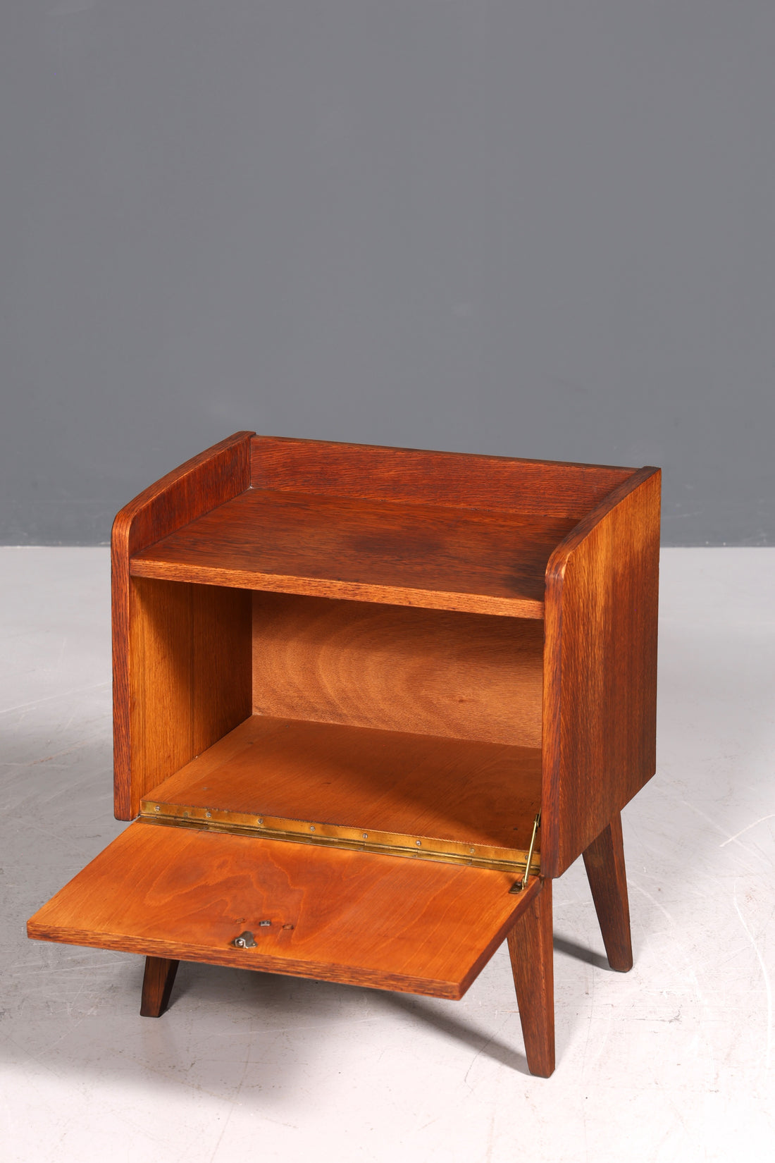 Wunderschöne Mid Century Kommode Vintage Teak Holz Klappschränkchen Danish Design Nachttisch 1 von 2