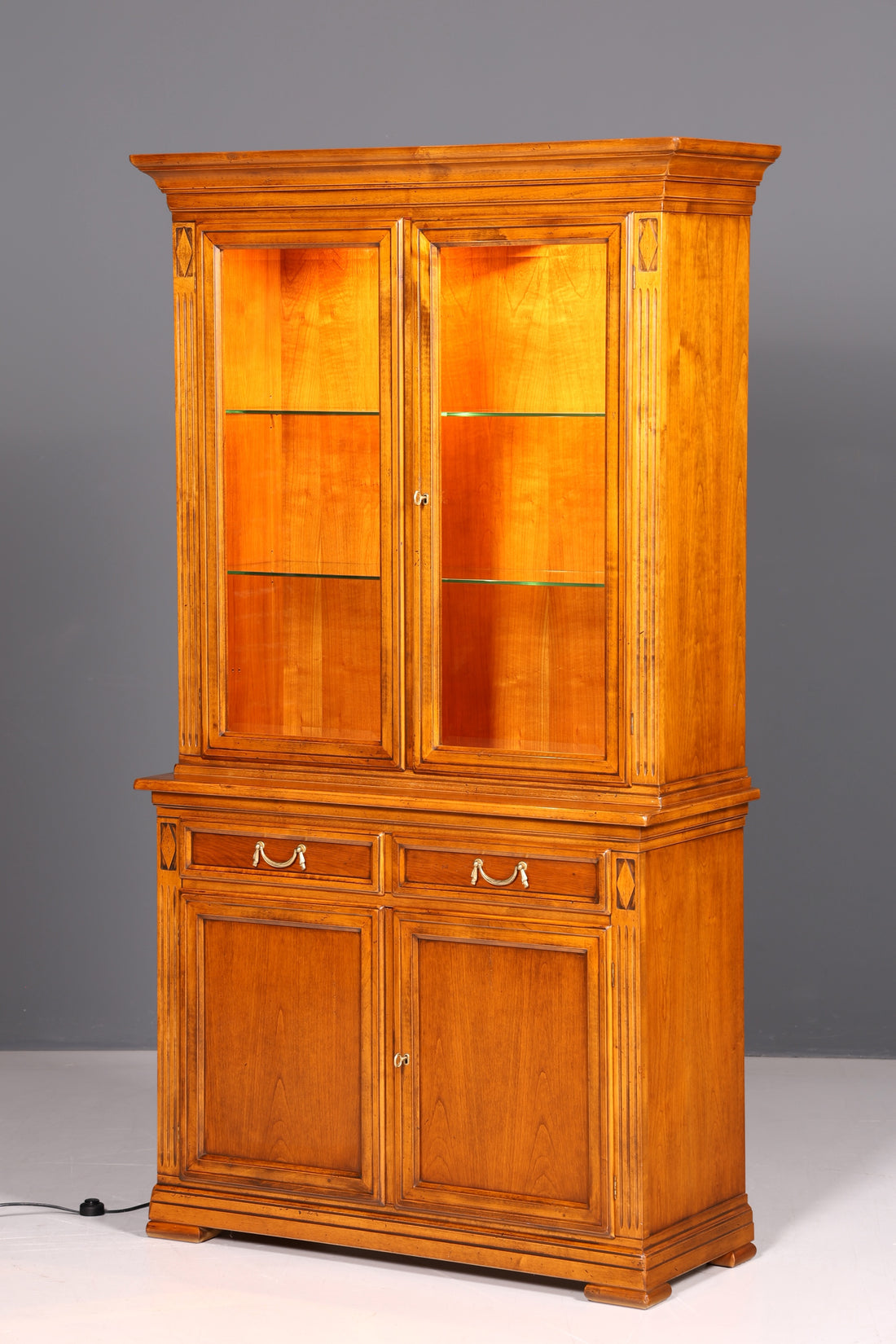 Traumhafte Original Selva Vitrine Antik Stil Massivholz Buffet Villa Borghese Schrank Bibliothek