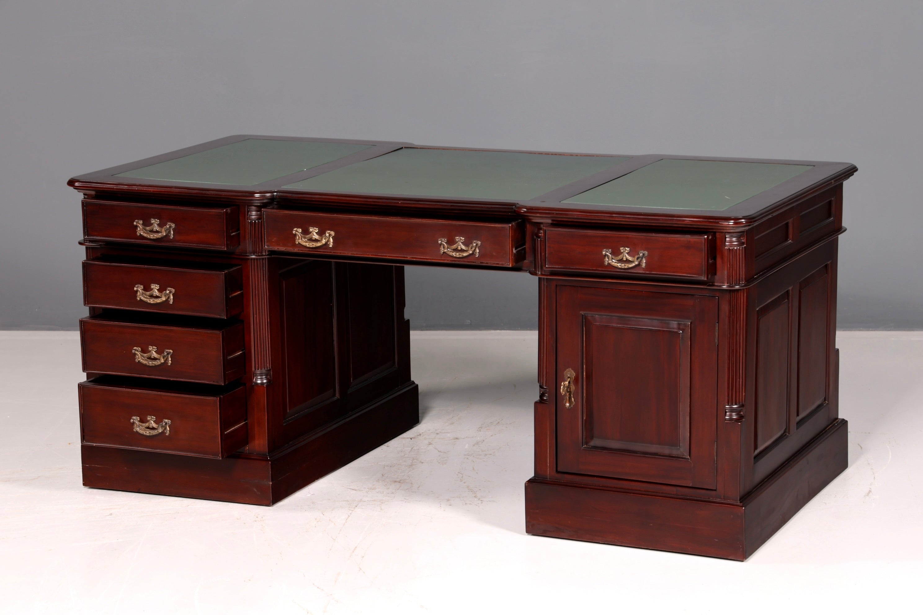 Wunderschöner Englischer Schreibtisch Mahagoni echt Lederauflage Bürotisch Partner Desk Office Desk Antik Vintage