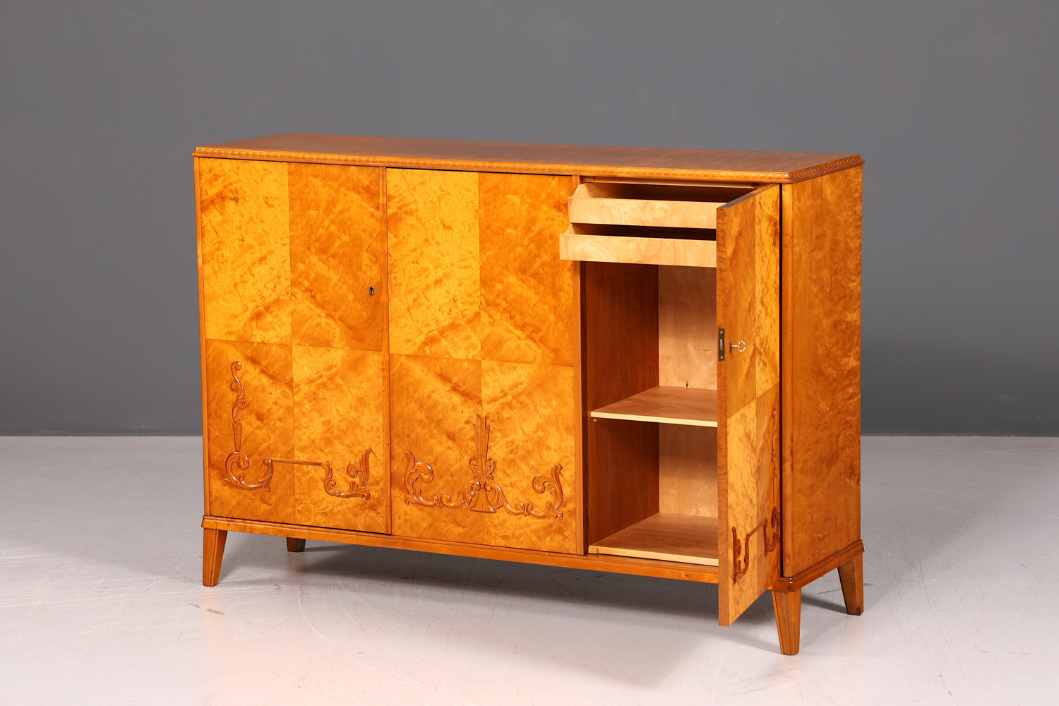 Stilvoller Original Art Deco Schrank Vertiko Sideboard um 1930 Highboard Kommode