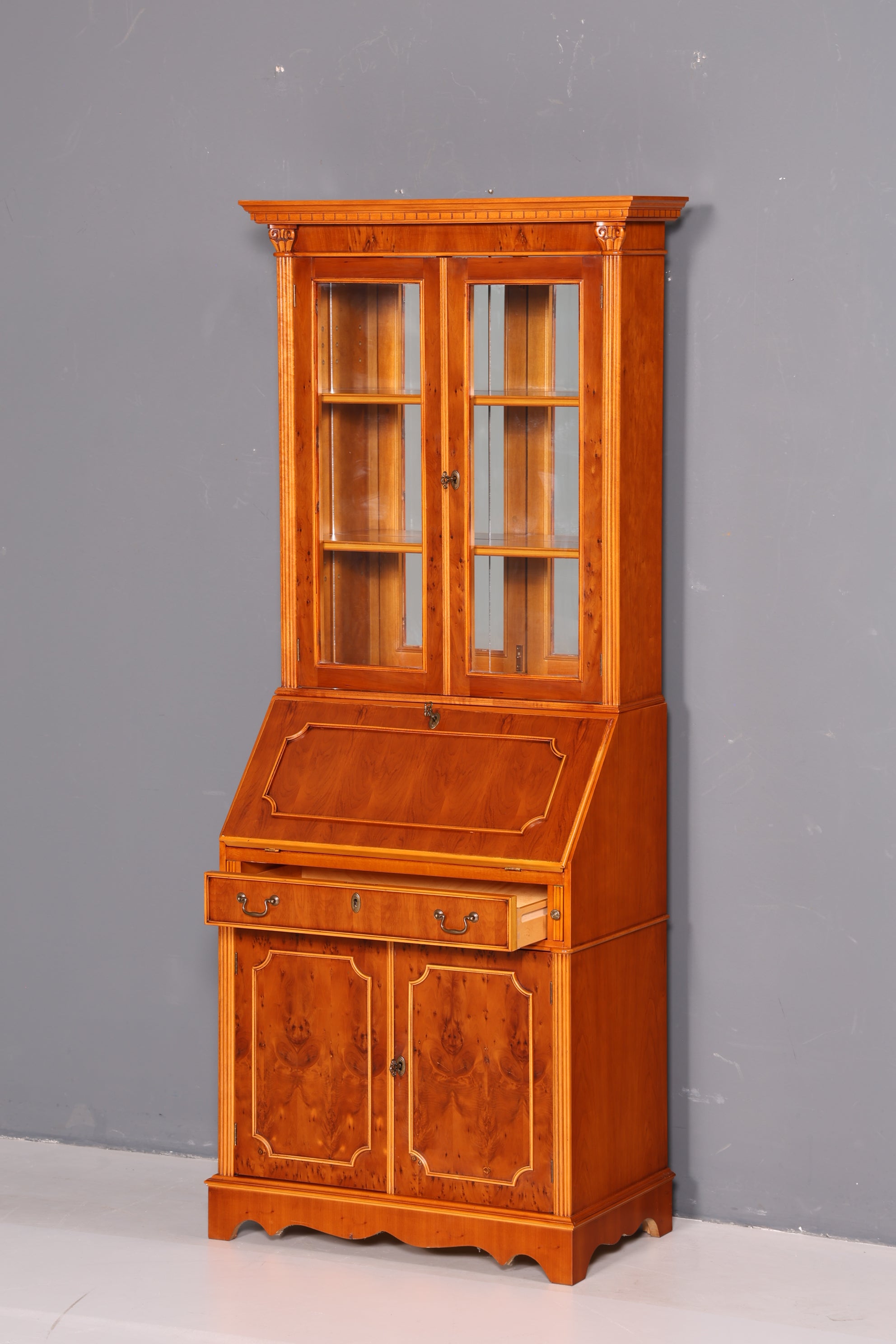 Stilvoller Englischer Sekretär Original Heldense Aufsatzsekretär Eibe Antik 60er Vitrine Schrank UK Büro
