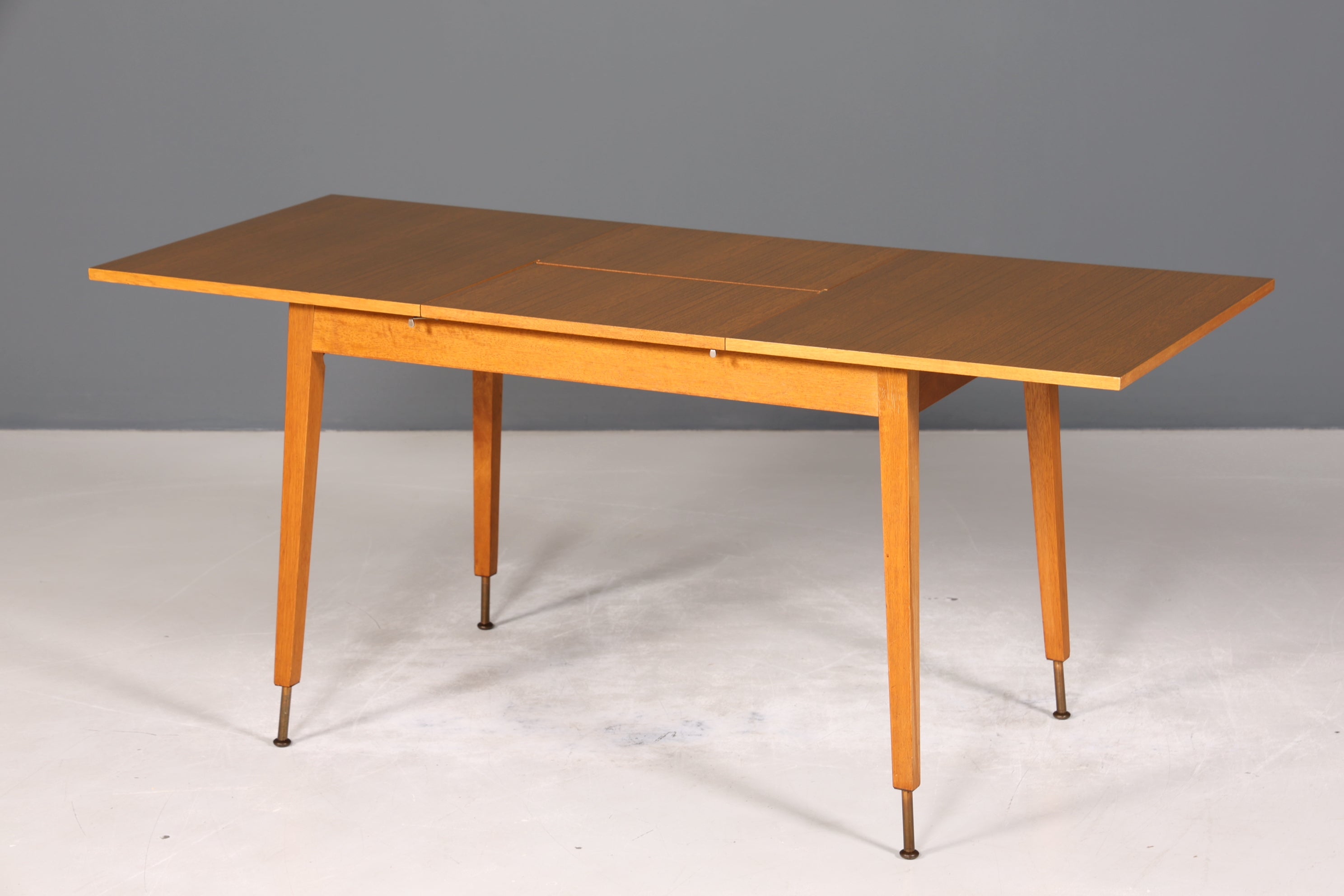 Traumhafter Mid Century Küchentisch Vintage Tisch ausziehbar und höhenverstellbar Esszimmer Tisch VEB