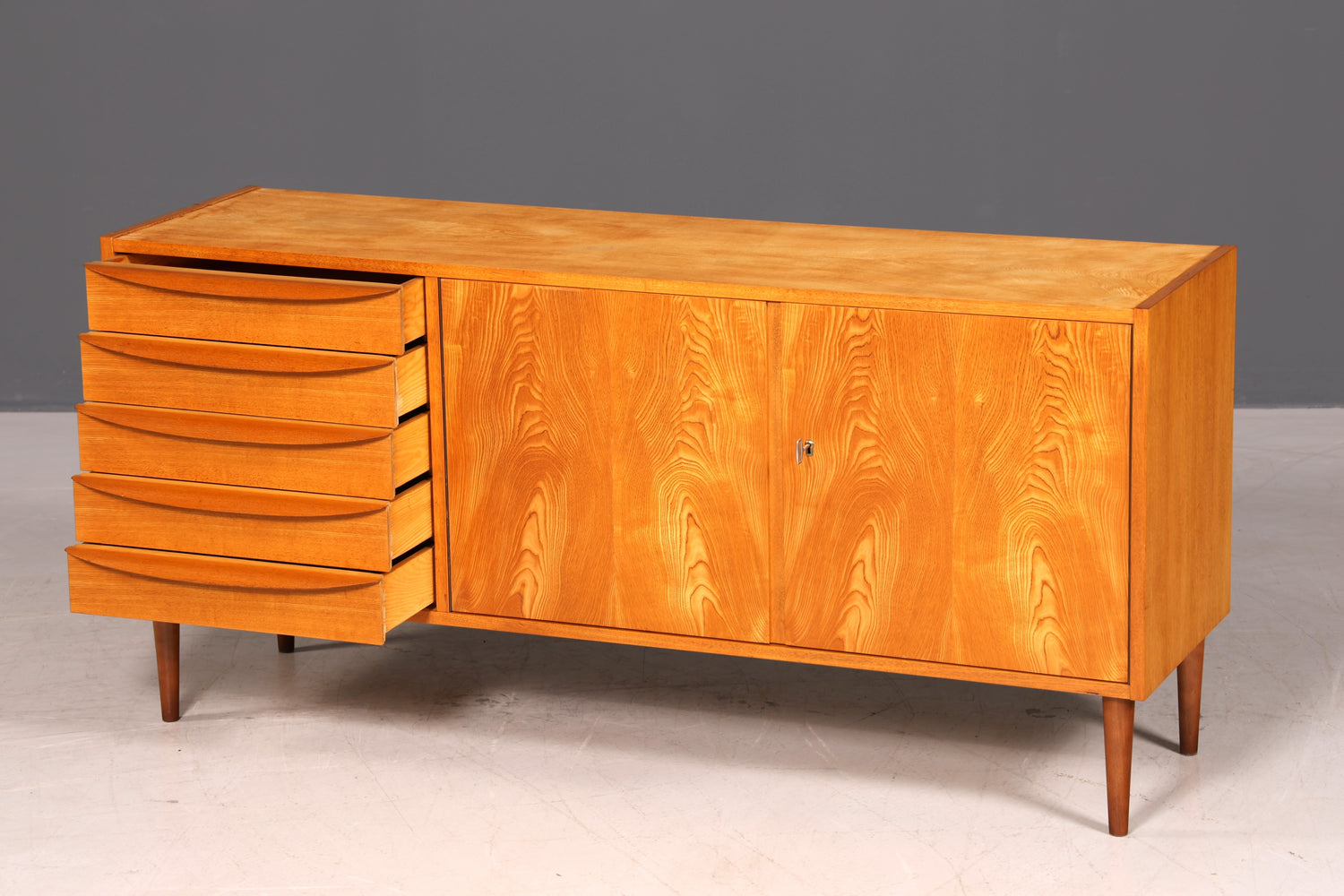 Wunderschönes Original Hellerau Sideboard Franz Ehrlich 602 TV Schrank Mid Century Kommode