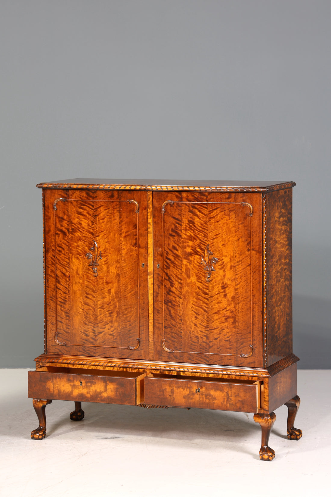 Traumhafter Chippendale Schrank Barock Stil Vertiko Highboard Antik 50s 60s Kommode