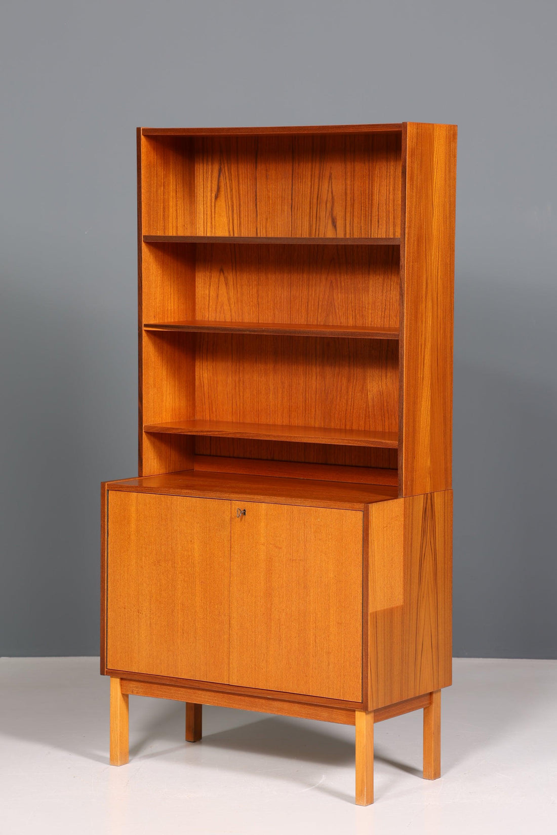 Wunderschönes Mid Century Regal Vintage Schrank Retro Bücherregal Bücherschrank 60s