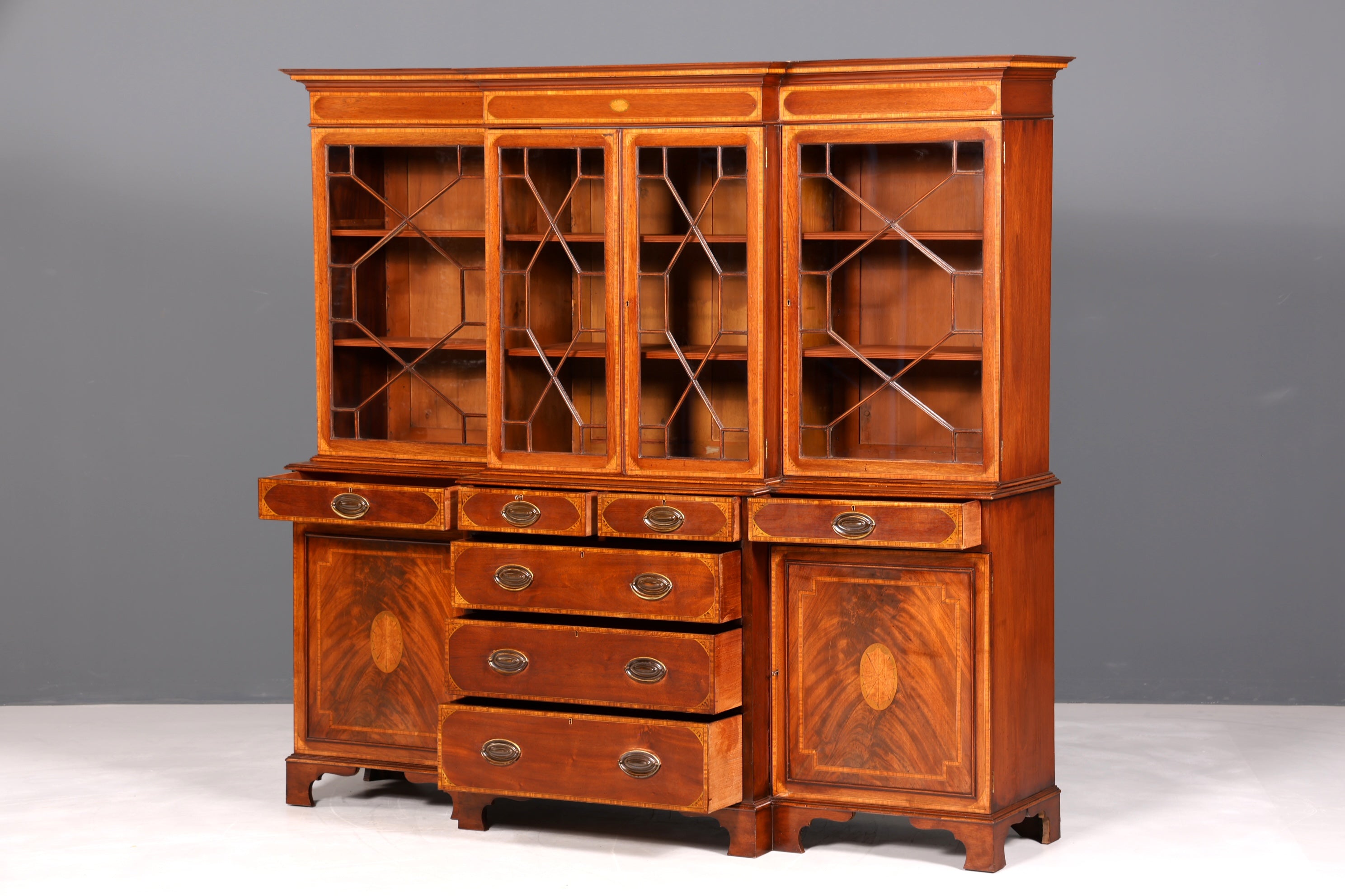 Wunderschöne Englische Vitrine Bibliothek Bücherschrank UK Buffet Schrank 60s Jahre