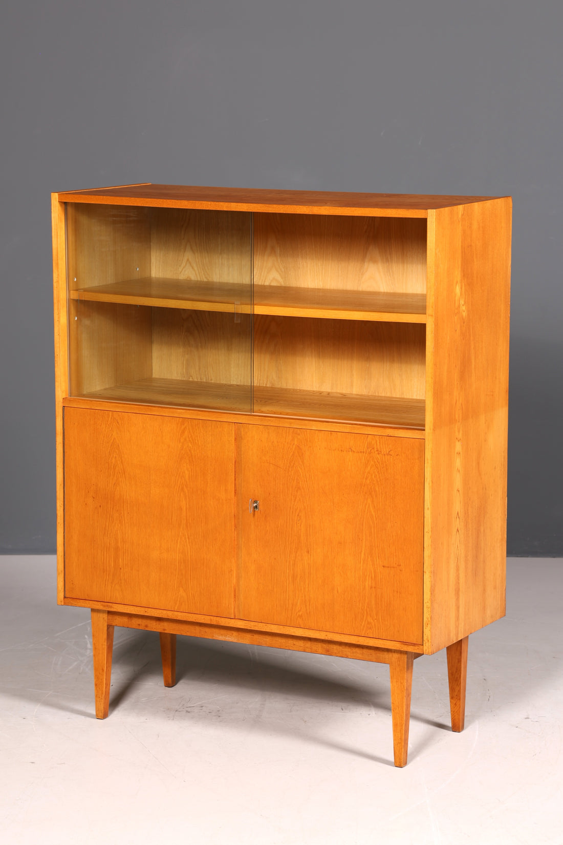 G346 Finish Traumhafter Mid Century Highboard Retro Vitrine 60er Jahre Schrank Kommode (Kopie)