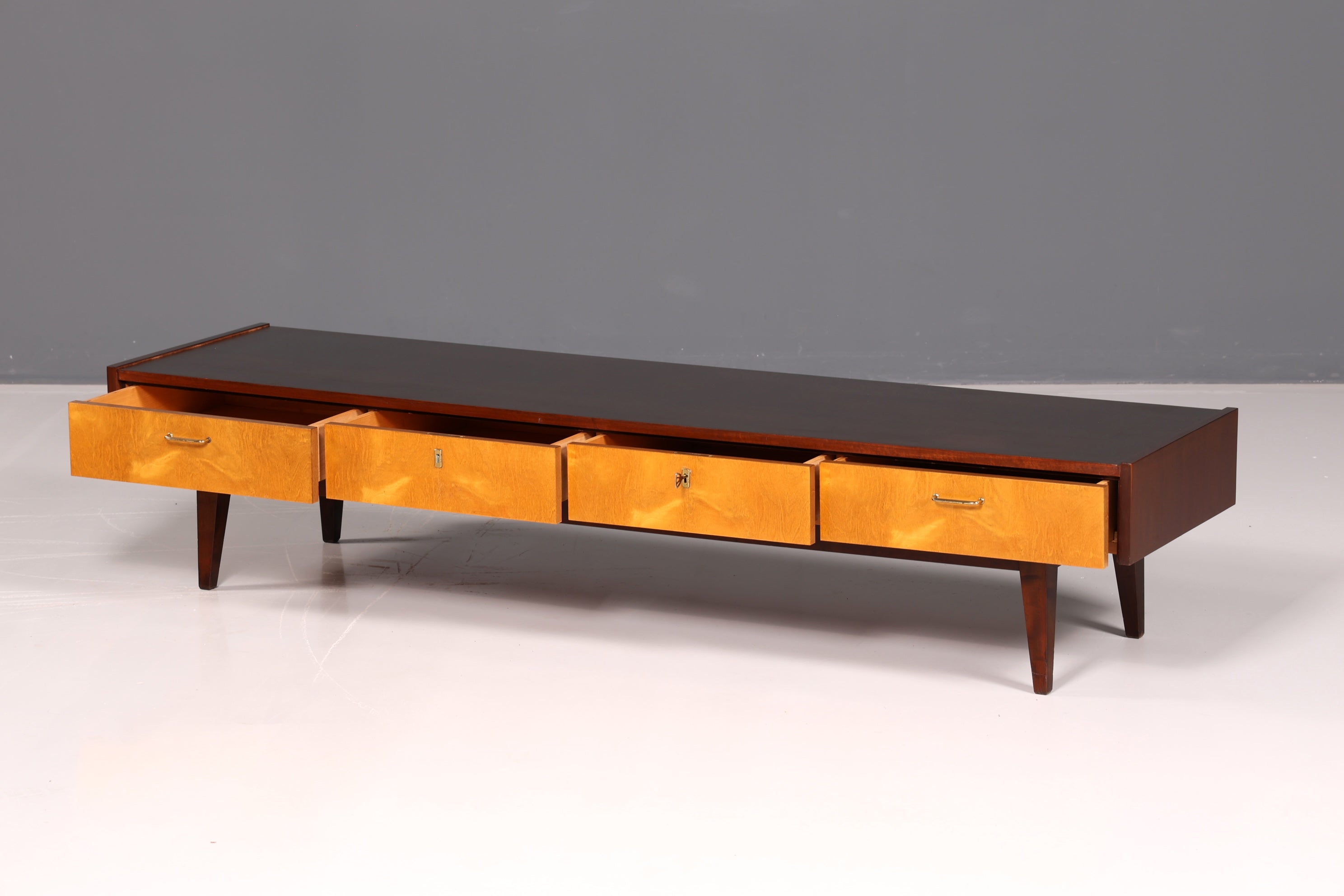 Wunderschönes Mid Century Lowboard Sideboard TV Kommode Longboard Schrank Vintage 60s Holz