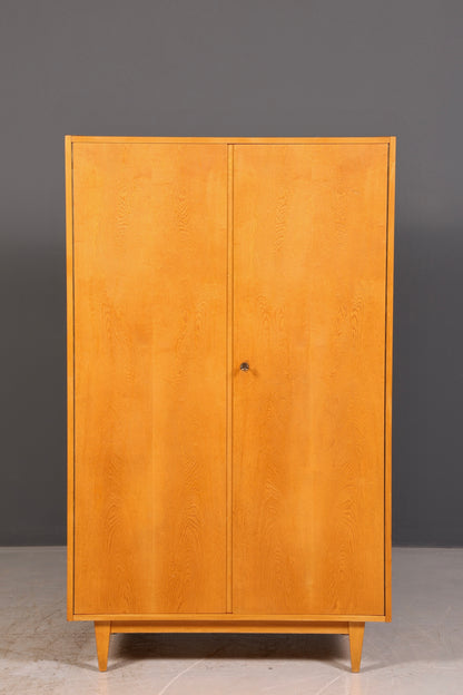 Traumhafter Original Hellerau Kleiderschrank Mid Century Vintage Schrank Retro Wäscheschrank Dielenschrank